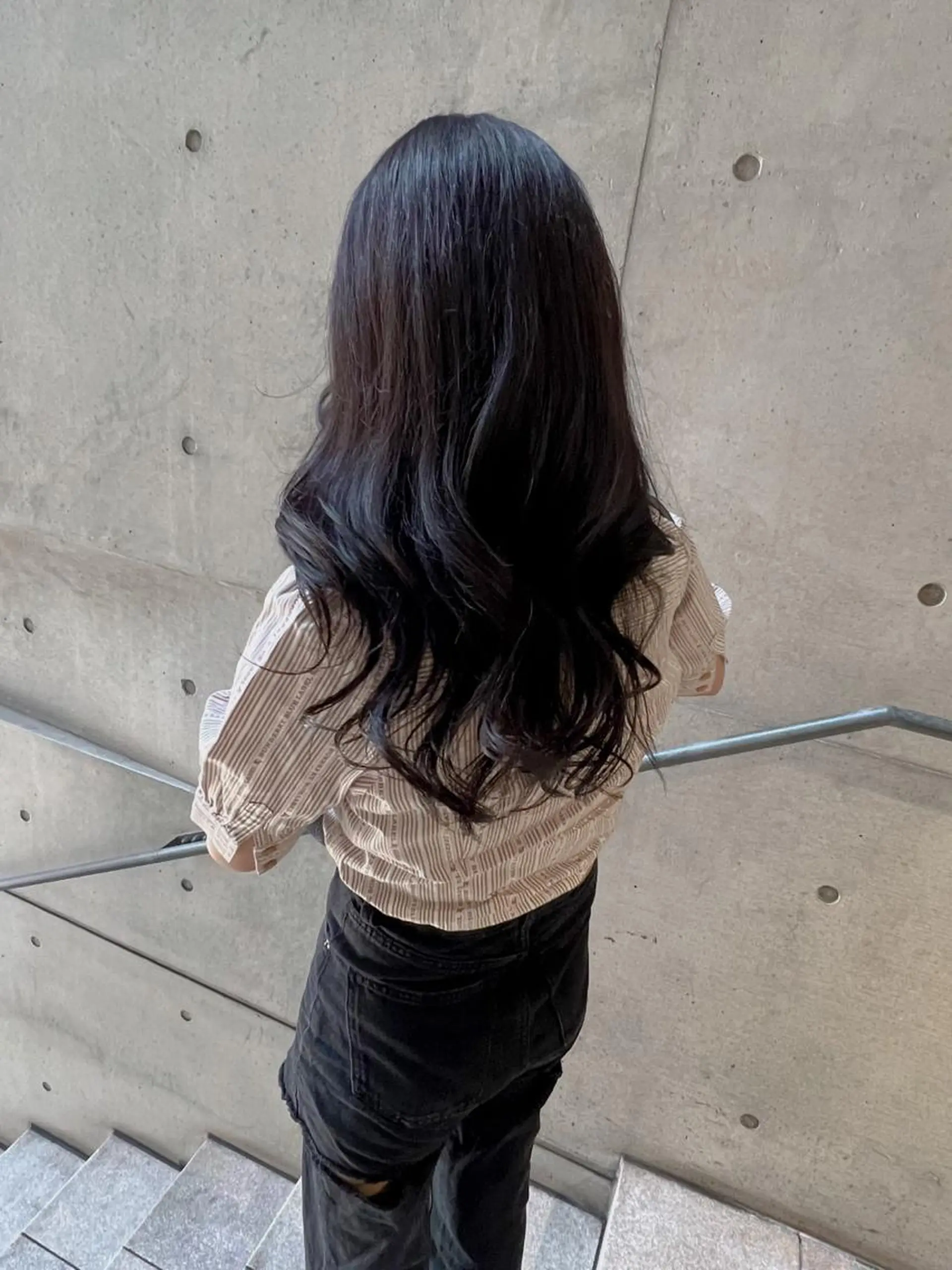 ロング カラー 與座 小遥のヘアスタイル