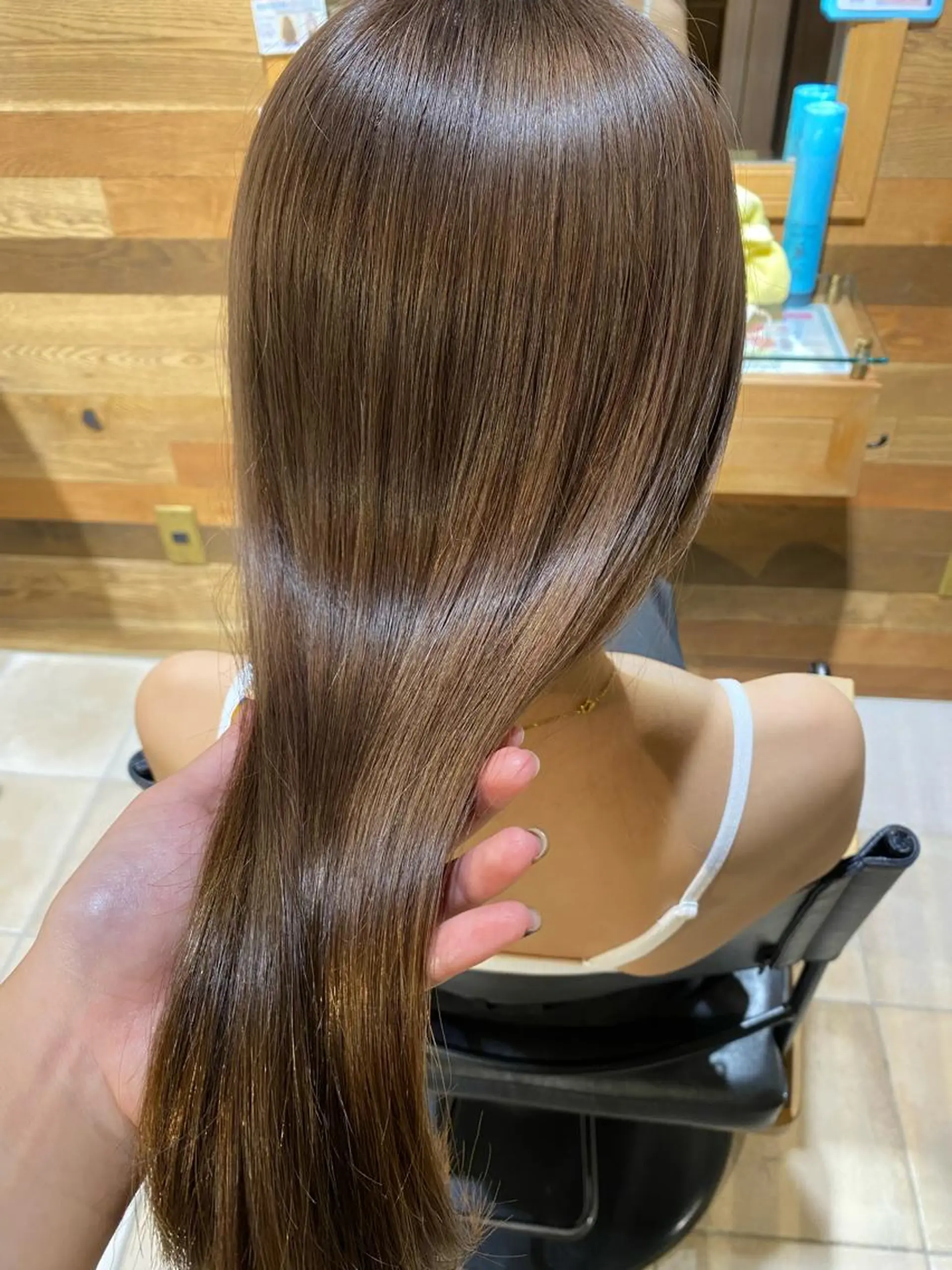 ロング カラー ヘアカラー トリートメント 【ROA】 MISUZU✨のヘアスタイル