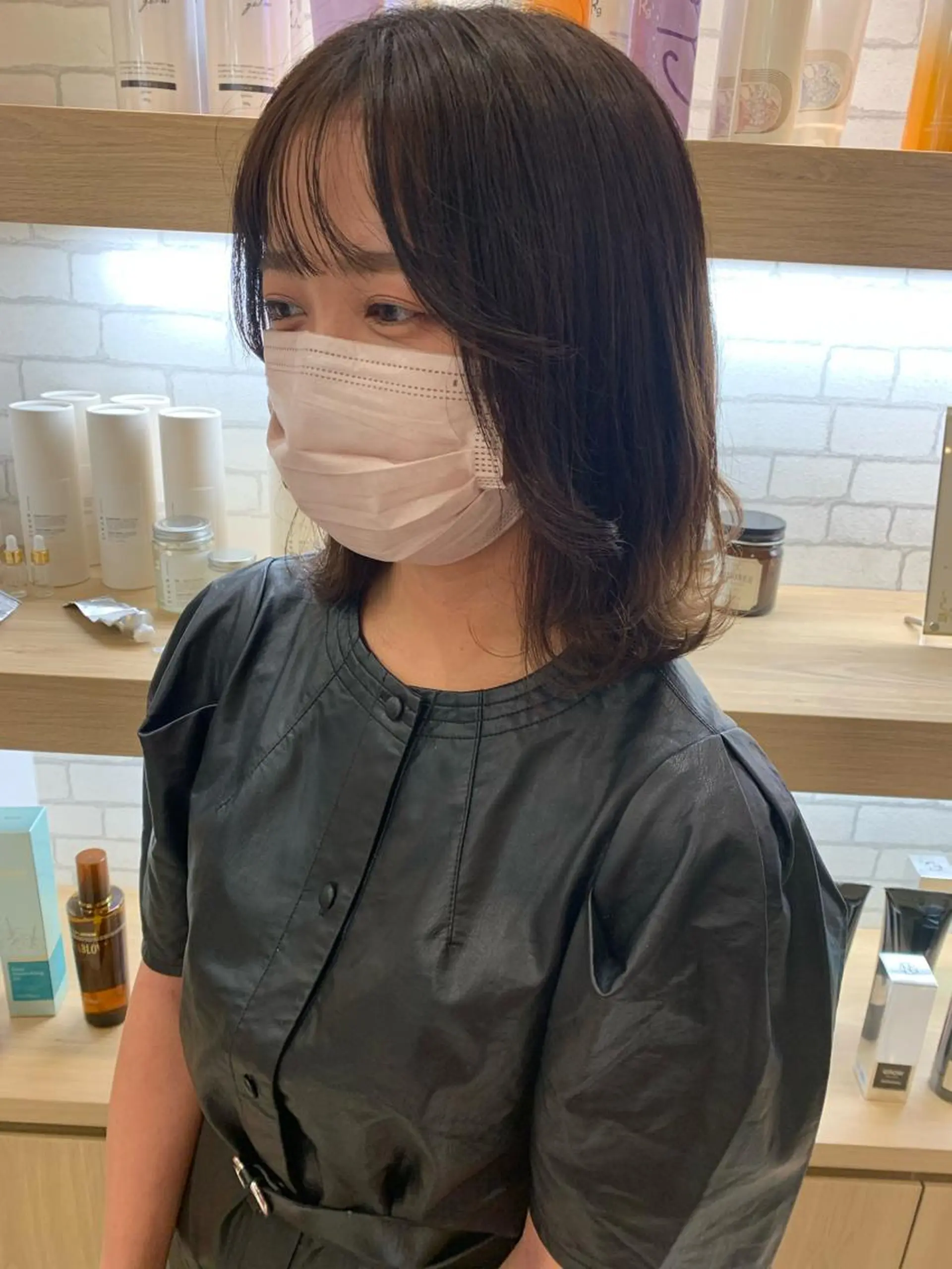 ミディアム 顔まわりレイヤー レイヤーカット トリートメント 🧸 サトウサクネ🧸のヘアスタイル