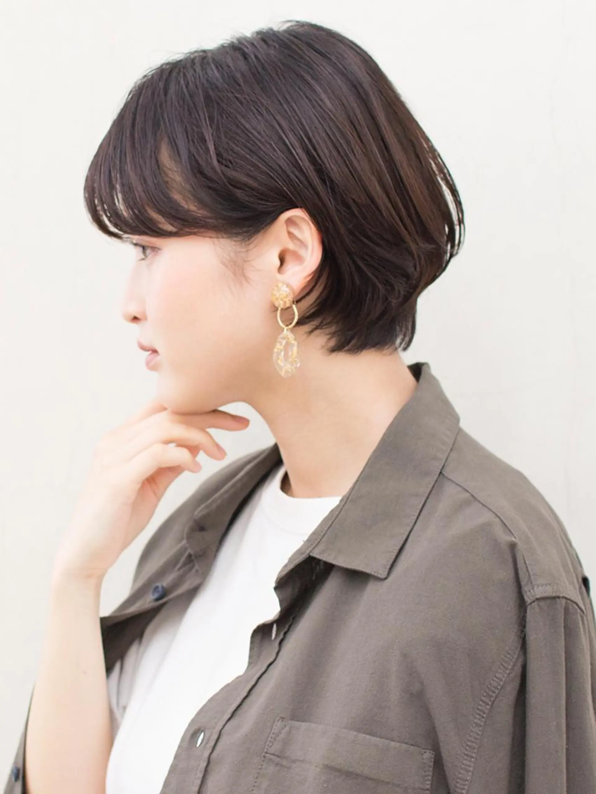 ショート 切りっぱなしボブ ショートボブ ボブ ハイライト シースルーバング カット ヘアカラー バレイヤージュ茅ヶ崎 オオタ カズキのヘアスタイル