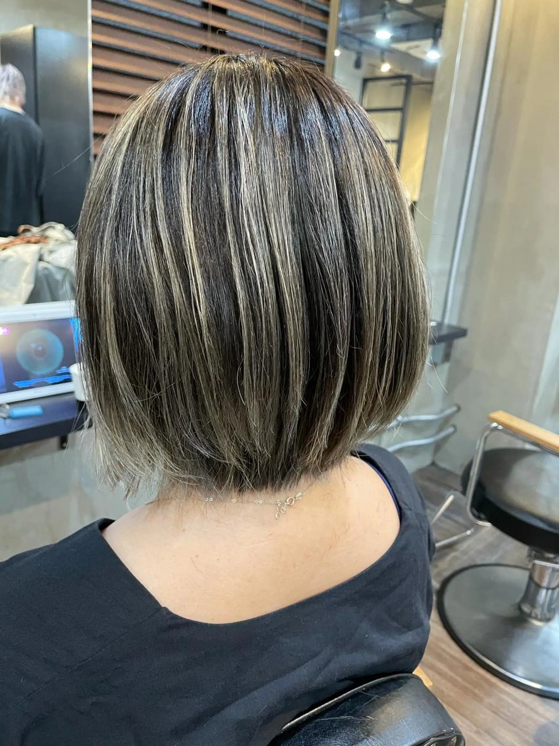 ショート カラー バレイヤージュ ボブ レイヤーカット カット ヘアカラー トリートメント La fith 店長 城谷颯人のヘアスタイル