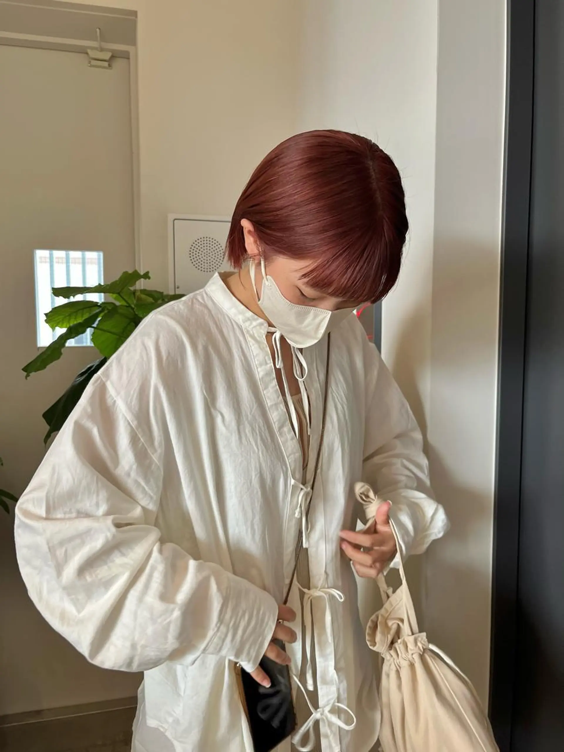 ショート カラー ブリーチ 石川 瑠琉のヘアスタイル