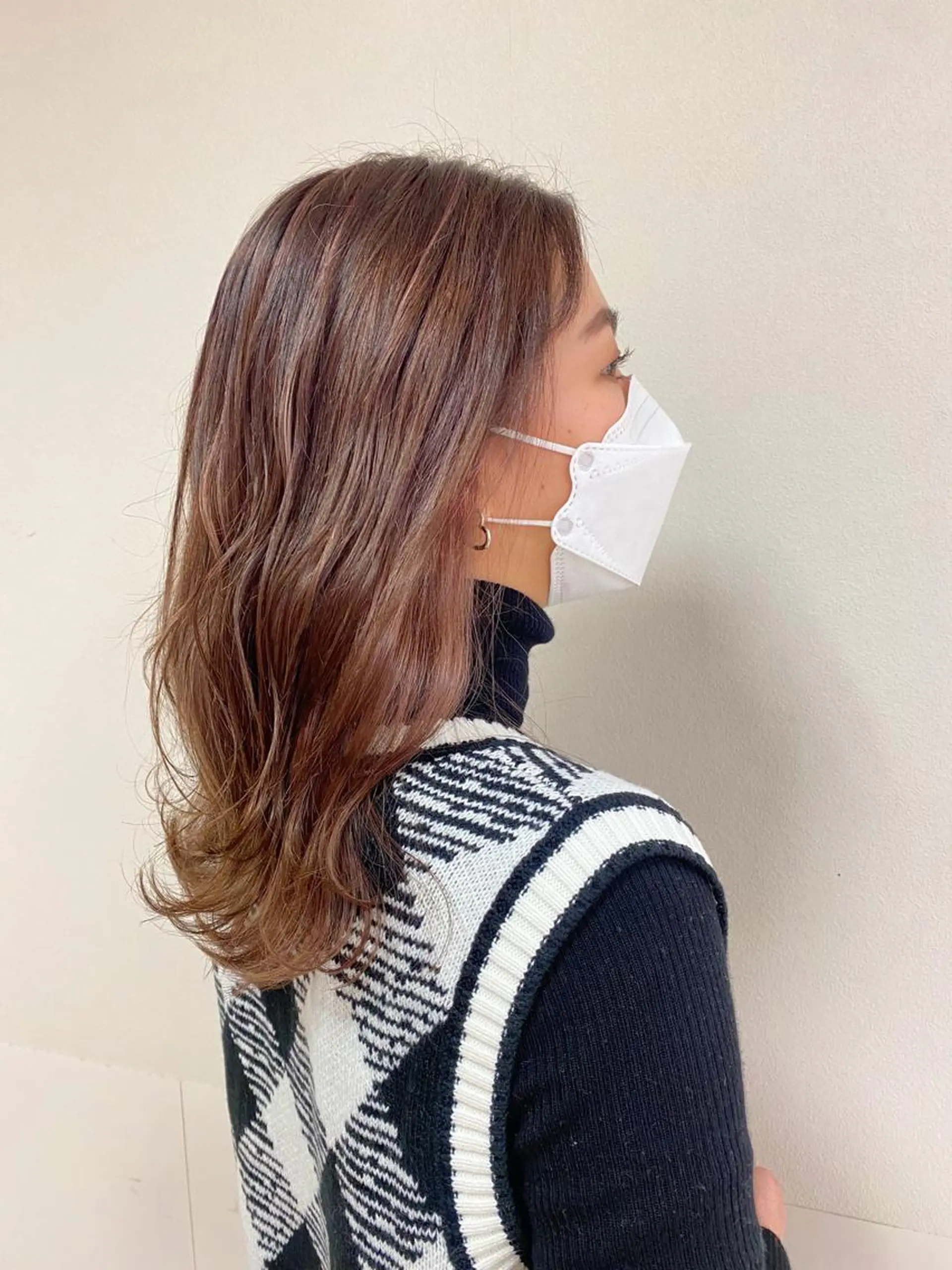 セミロング カラー ヘアアレンジ アッシュ ハイライトカラー ピンクカラー ハイライト 🌈haru🌻 藤沢ハイトーン🌈のヘアスタイル