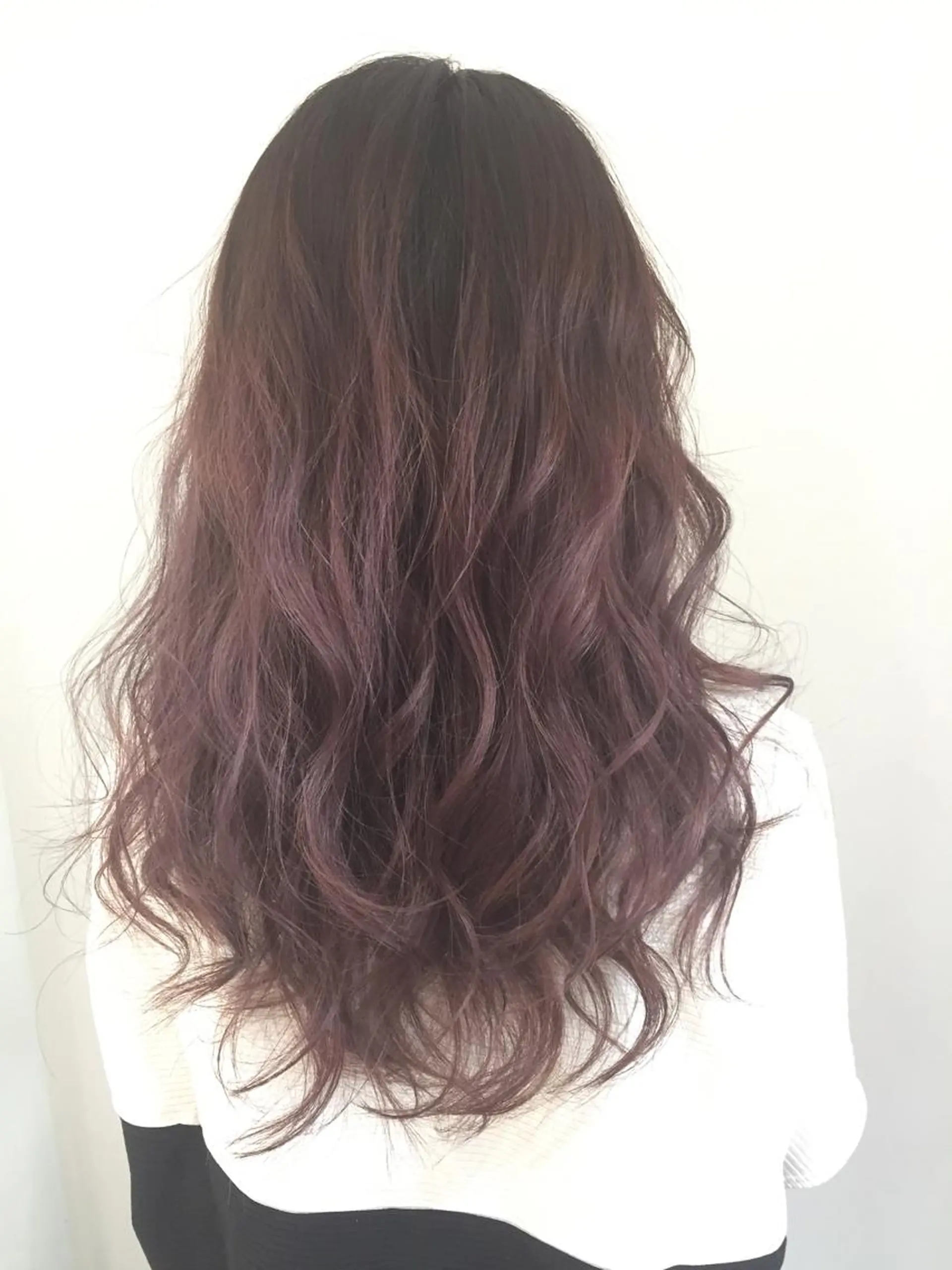 セミロング カラー グラデーションカラー ピンクカラー ✂️小顔カット✂️ 山本有紀のヘアスタイル