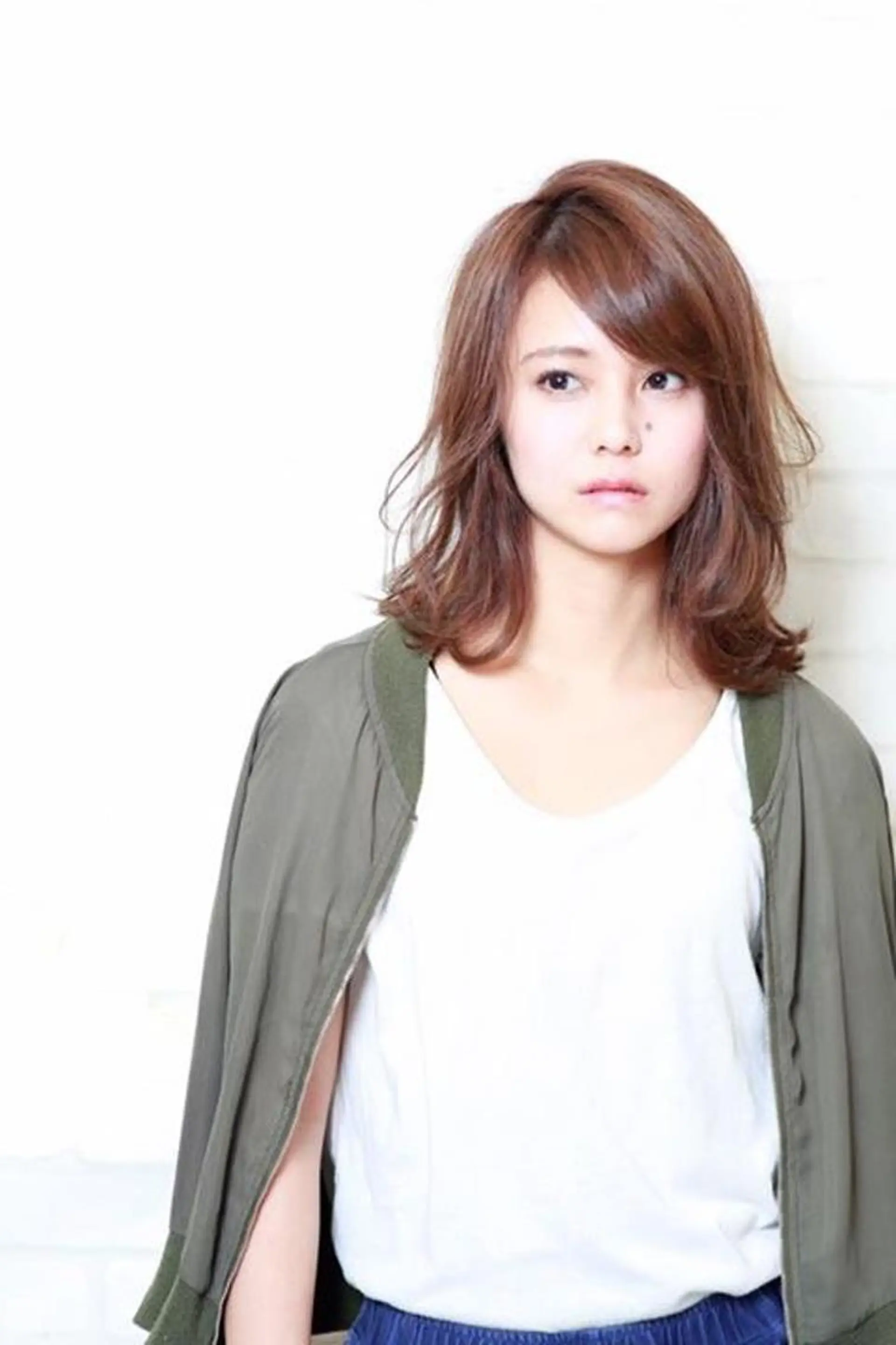 ミディアム ブリーチカラー🌈 石垣翔太のヘアスタイル