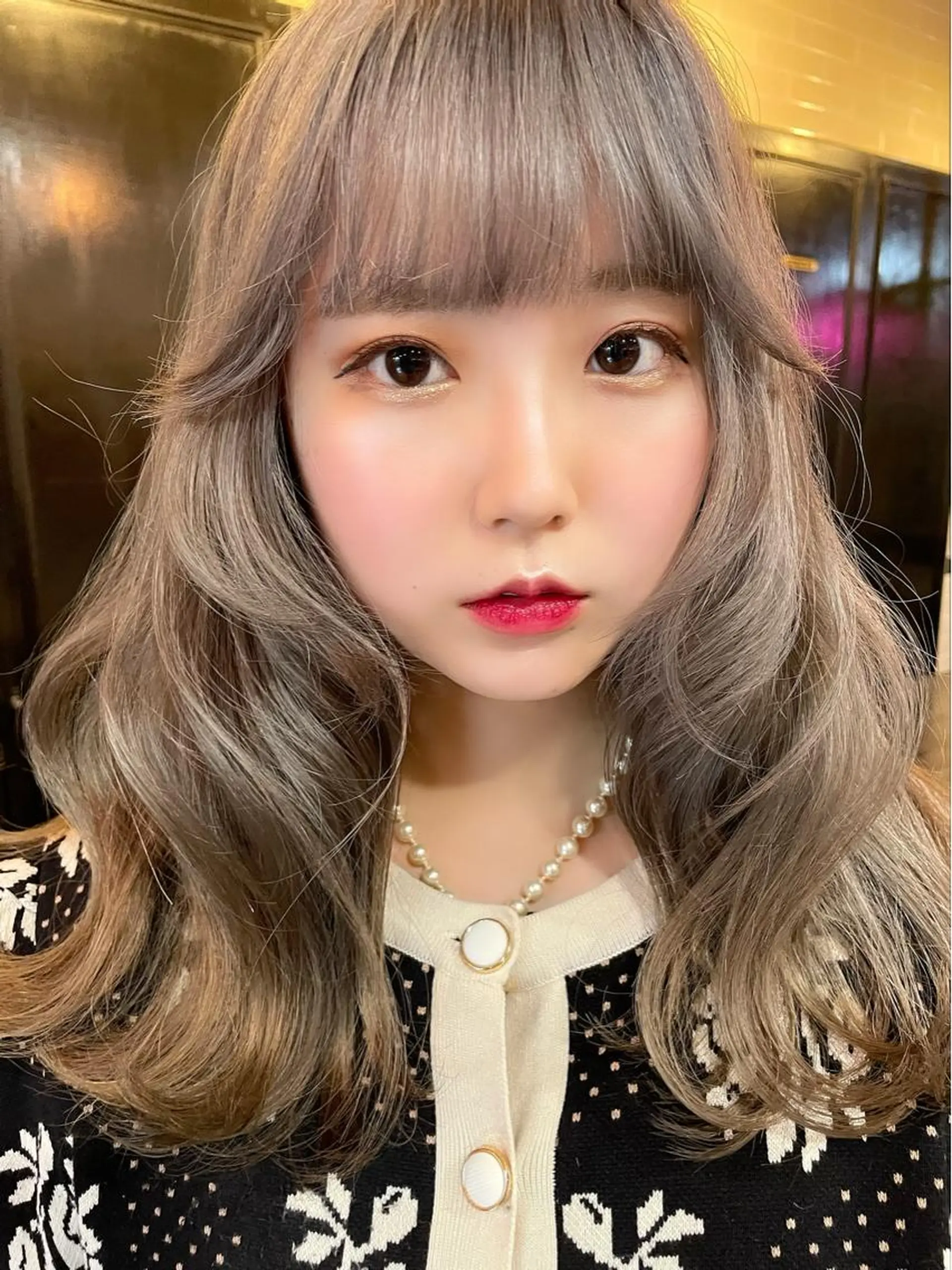 ミディアム カラー YEAU　PLUS所属・極上の艶髪 RINAのヘアスタイル