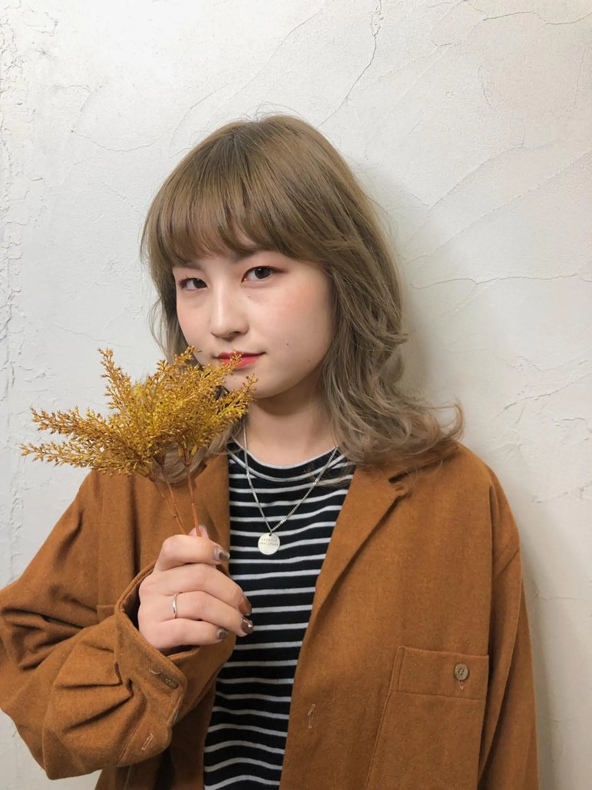 ミディアム カラー 久力琴音''透明感 カラー''アレンジのヘアスタイル