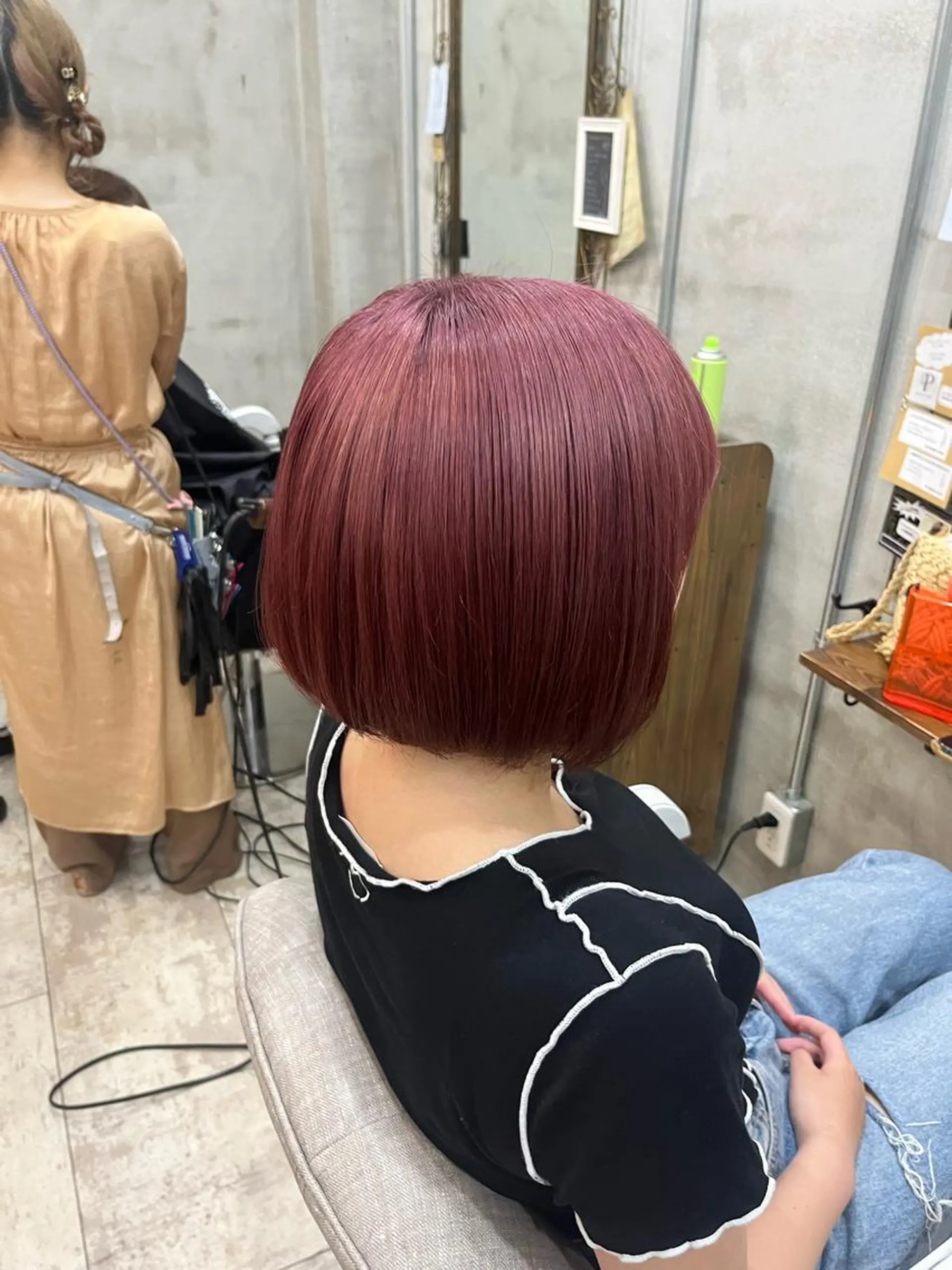 ショート カラー ピンクカラー 艶髪/ハイトーン/ ヘアセット/モエノのヘアスタイル