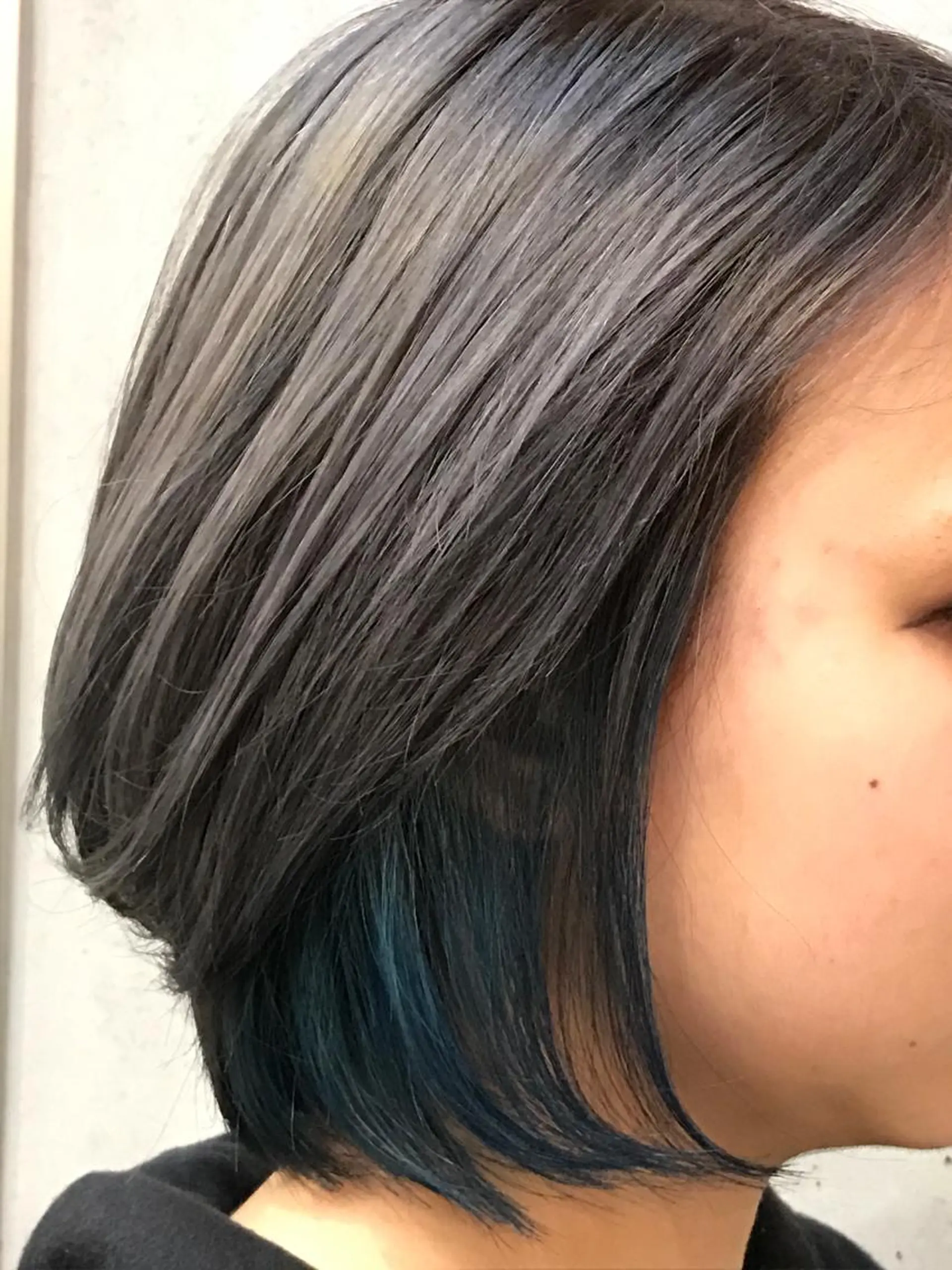 ショート カラー アッシュ ブルーカラー シルバー シルバーアッシュ 大栗 佑也  髪質改善のヘアスタイル