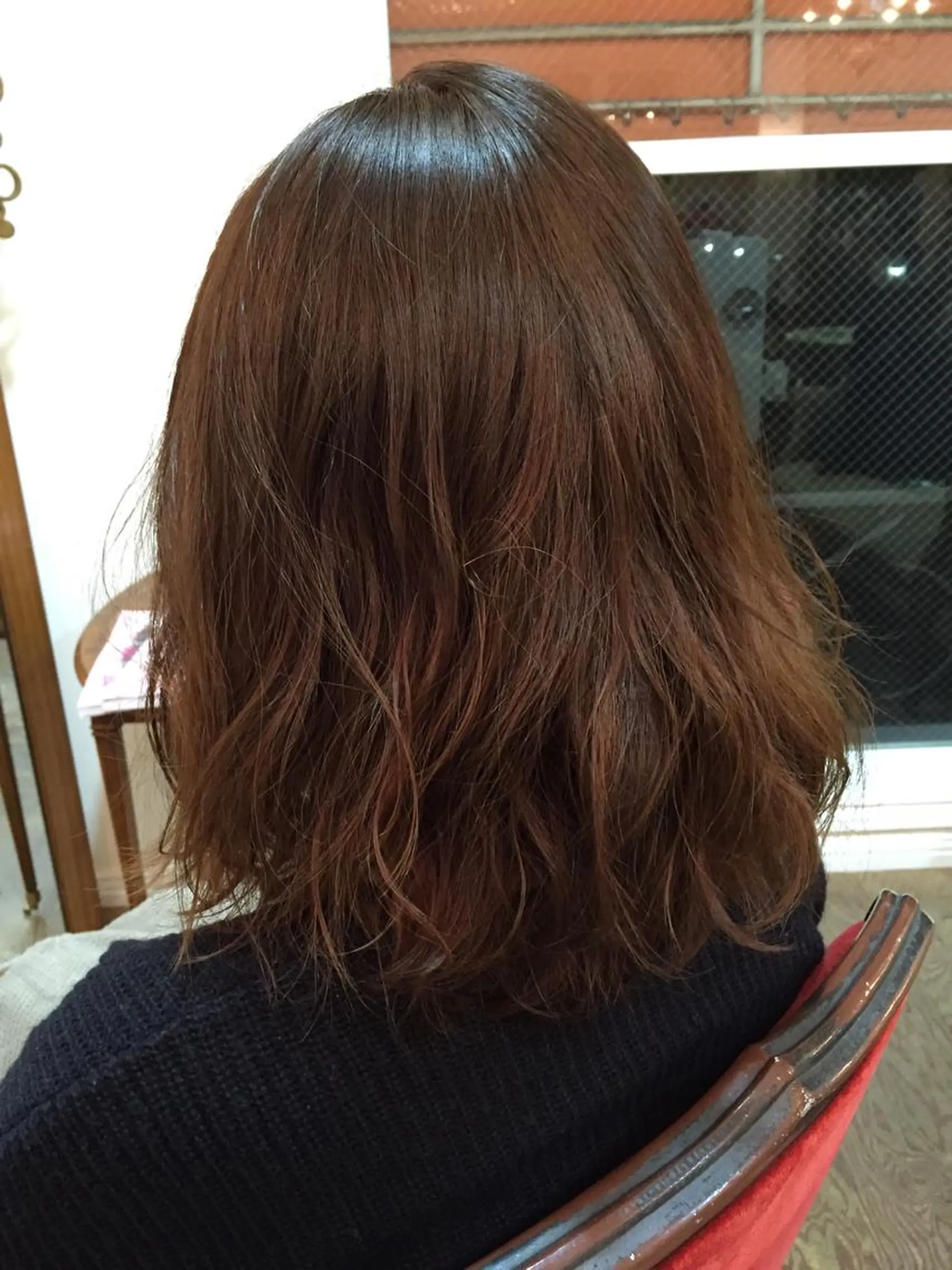 ミディアム パーマ 三好 美里のヘアスタイル