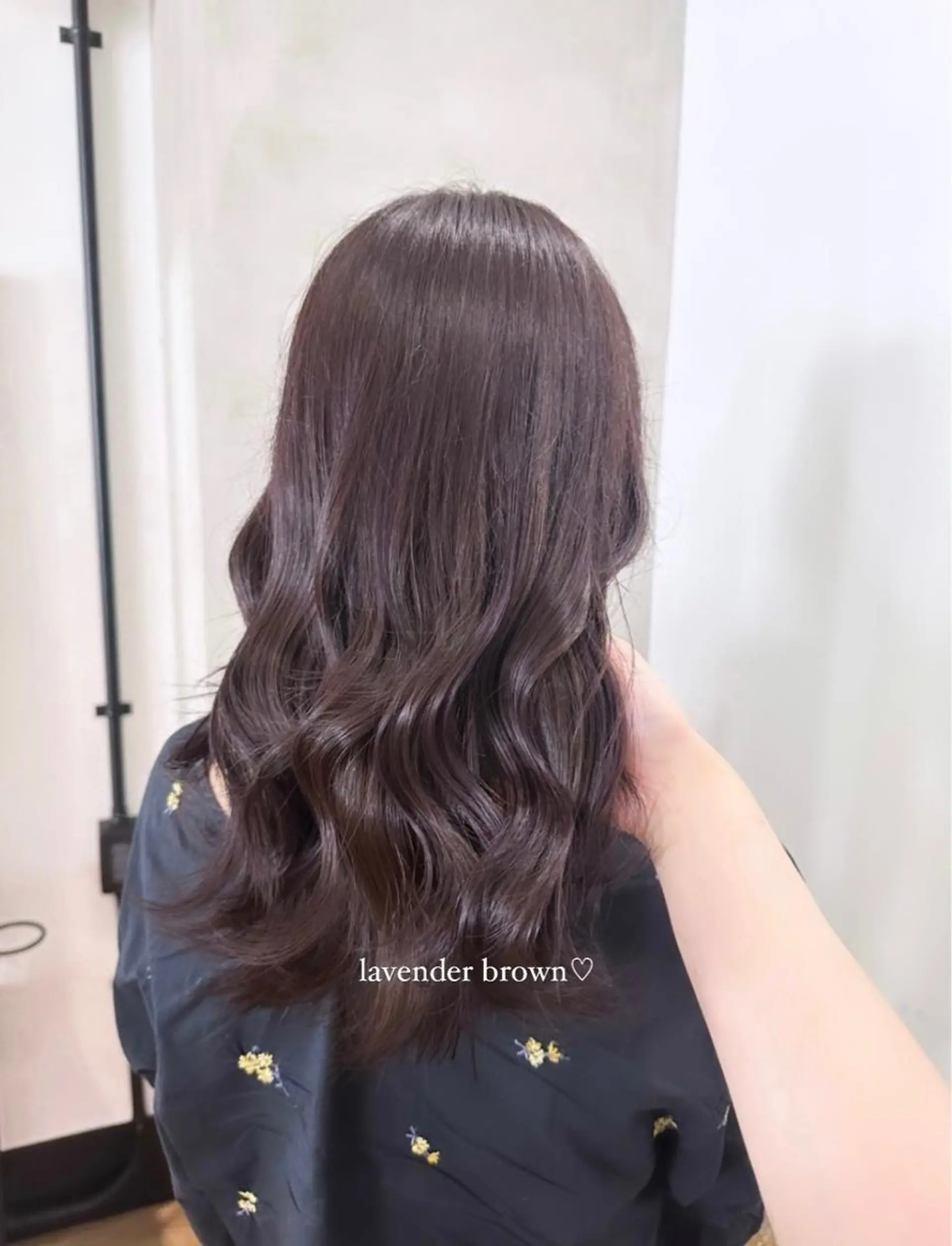 ロング カラー パーマ ヘアアレンジ キッズ ネイル マツエク・マツパ アイブロウ ブラウン ヘアカラー トリートメント himawari♡ 柔らかいカラーのヘアスタイル