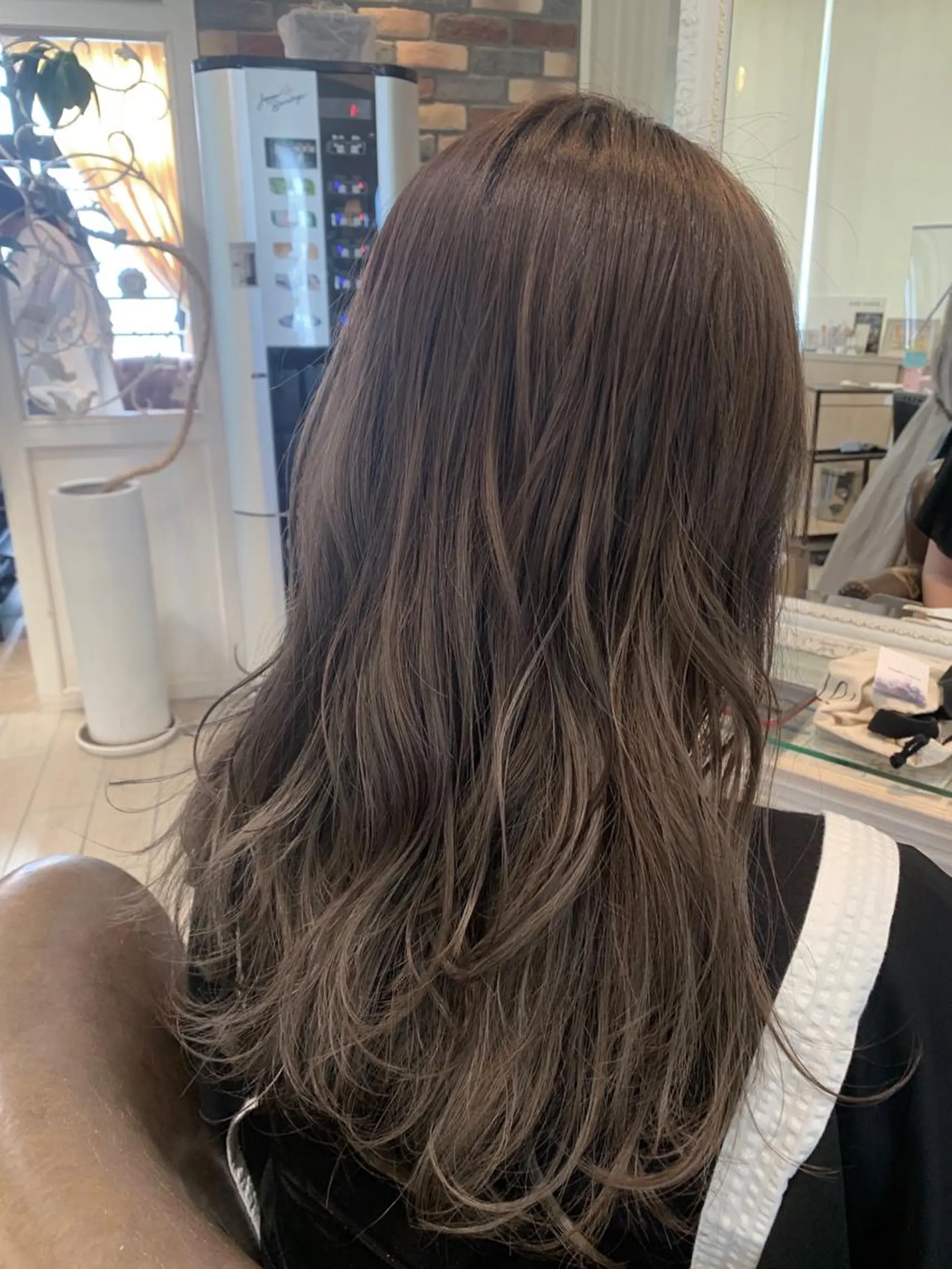 ロング カラー パーマ ヘアアレンジ 増渕 駿介のヘアスタイル