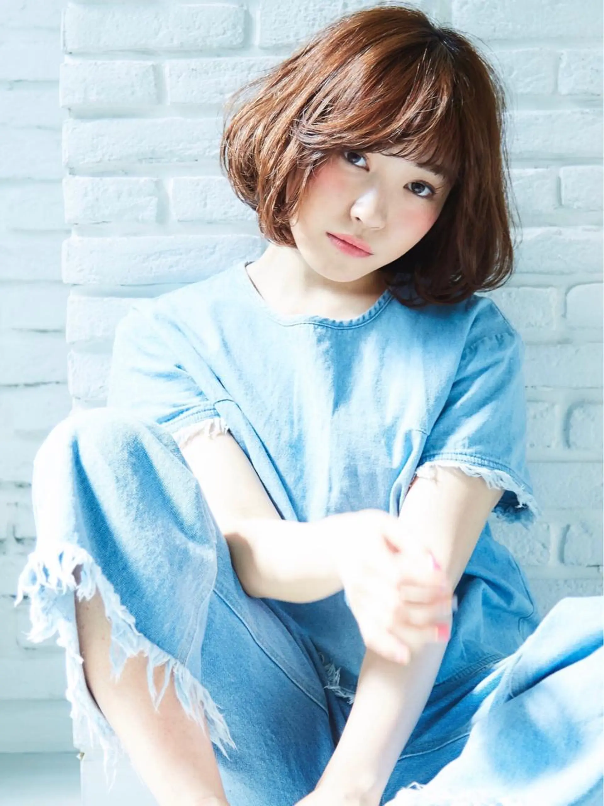 ミディアム カラー THE DAY所属・AKI HASHIMOTOのヘアスタイル