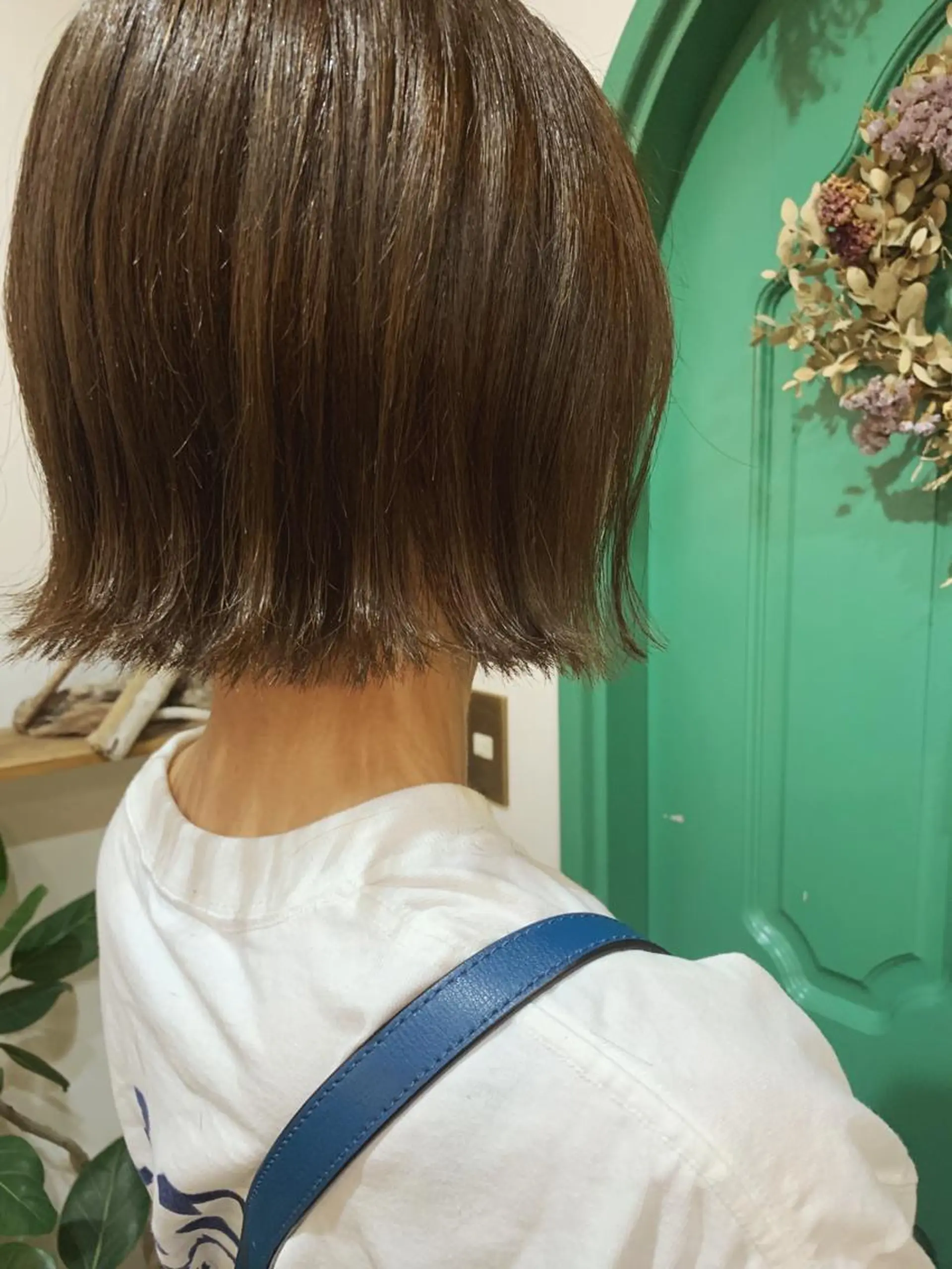 ショート 切りっぱなしボブ ボブ カット ヘアカラー トリートメント 佐藤 美咲のヘアスタイル