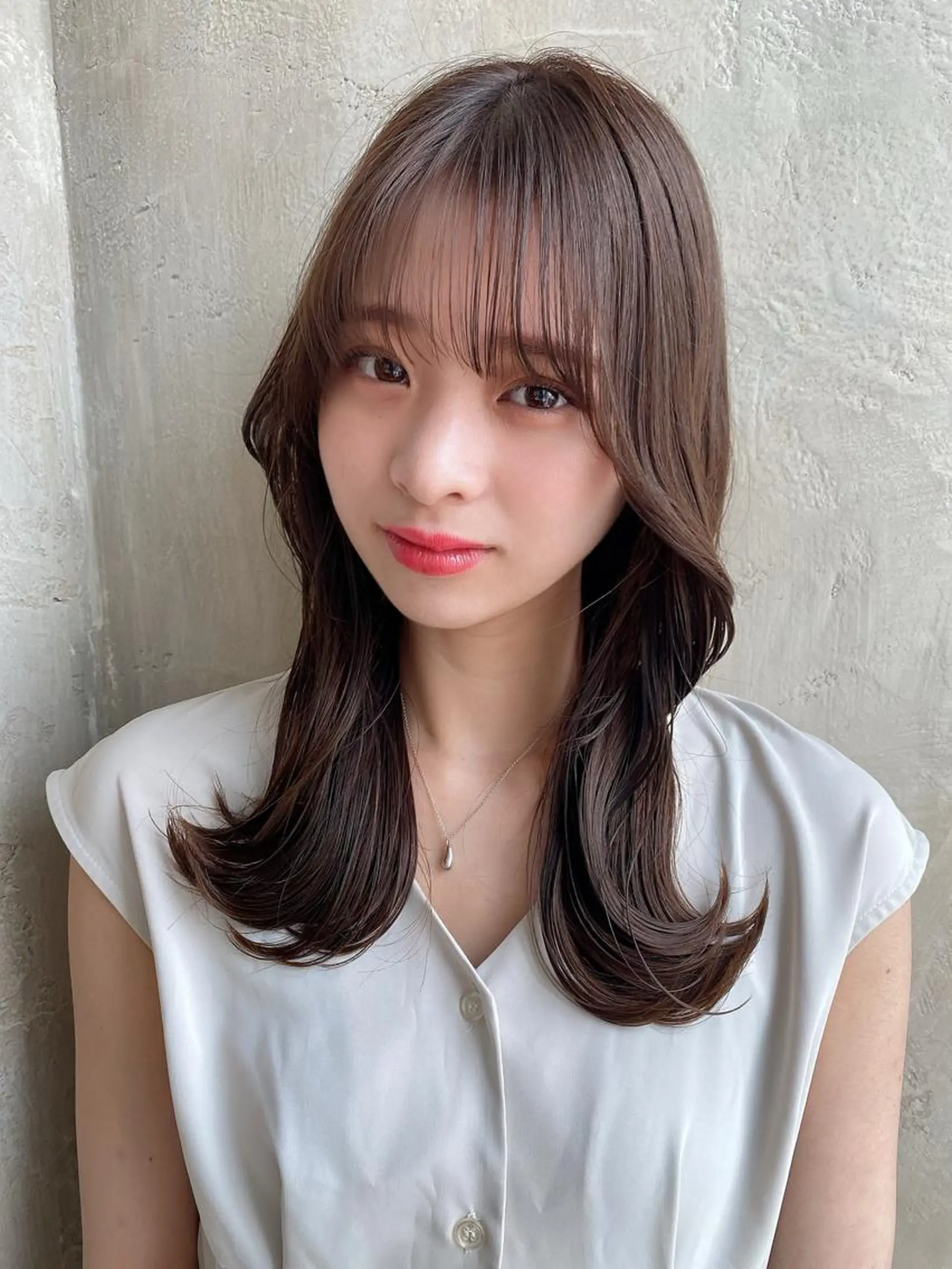 ミディアム カラー ベージュカラー ブラウンカラー ブラウンベージュ くびれヘア 顔周りカット カット ヘアカラー トリートメント 顔周り/くびれヘア 韓国ヘア💕風間るなのヘアスタイル