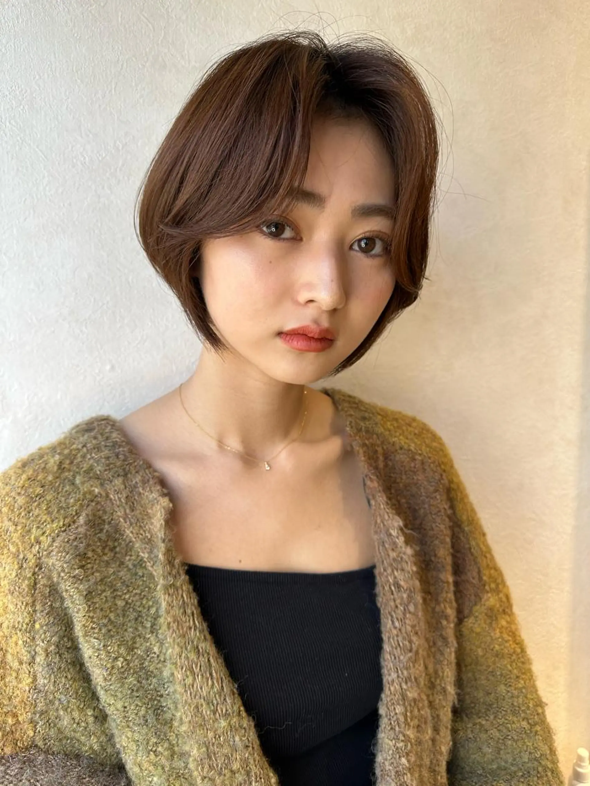 ショート かえ🩶韓国ボブ🎀 透明感カラー🥣のヘアスタイル