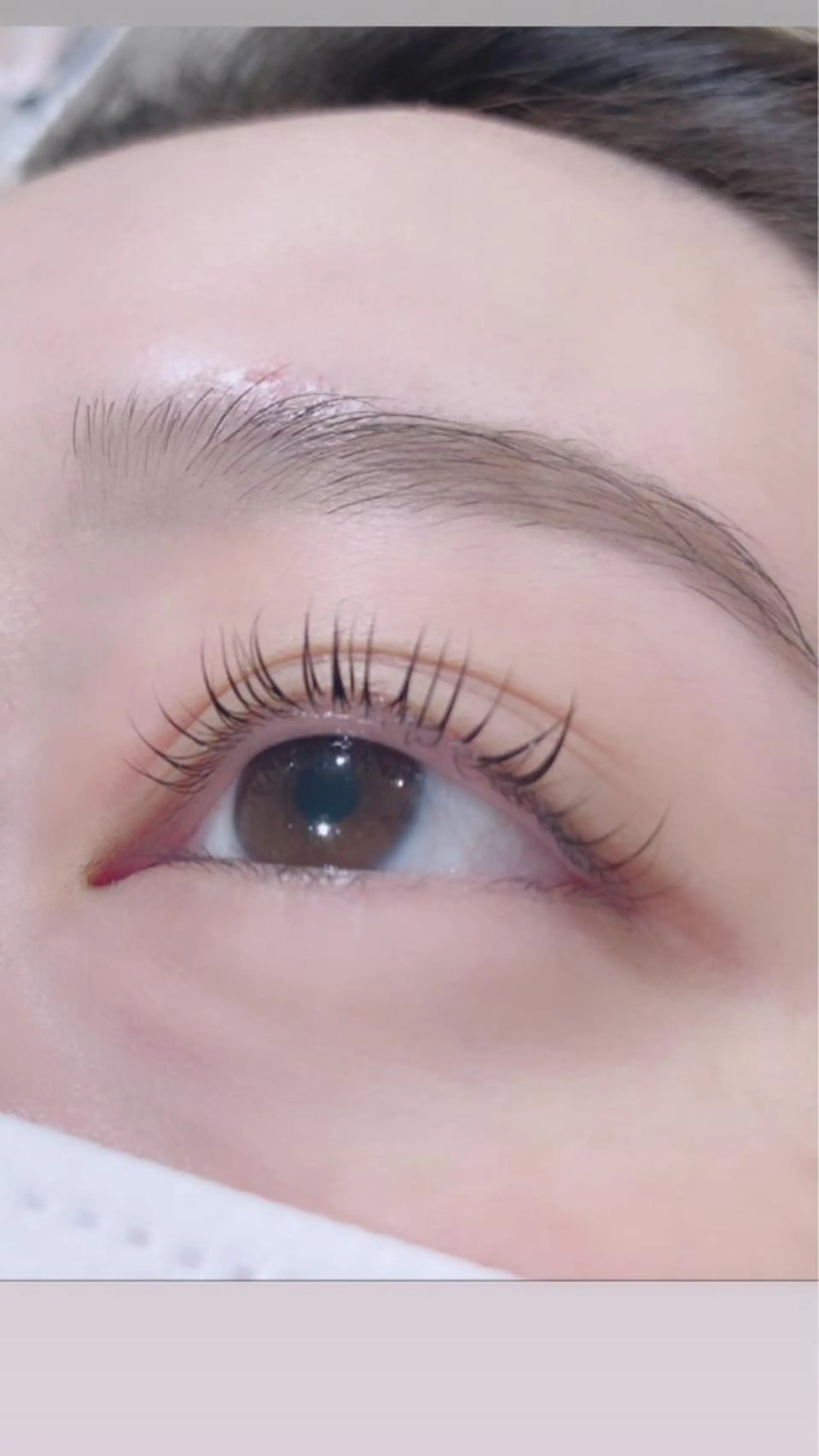 マツエク・マツパ 曲がる縮毛矯正 LIBER 　岩名のヘアスタイル