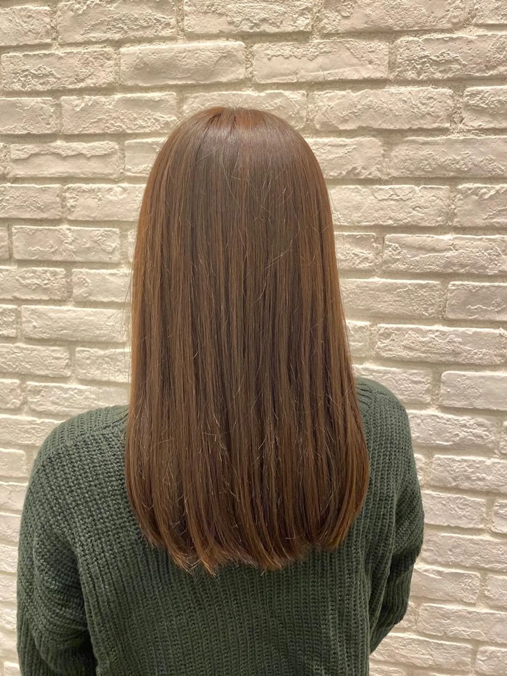 ロング カラー ブラウンカラー 透明感カラー kyo kaの眉毛・アイブロウイメージ