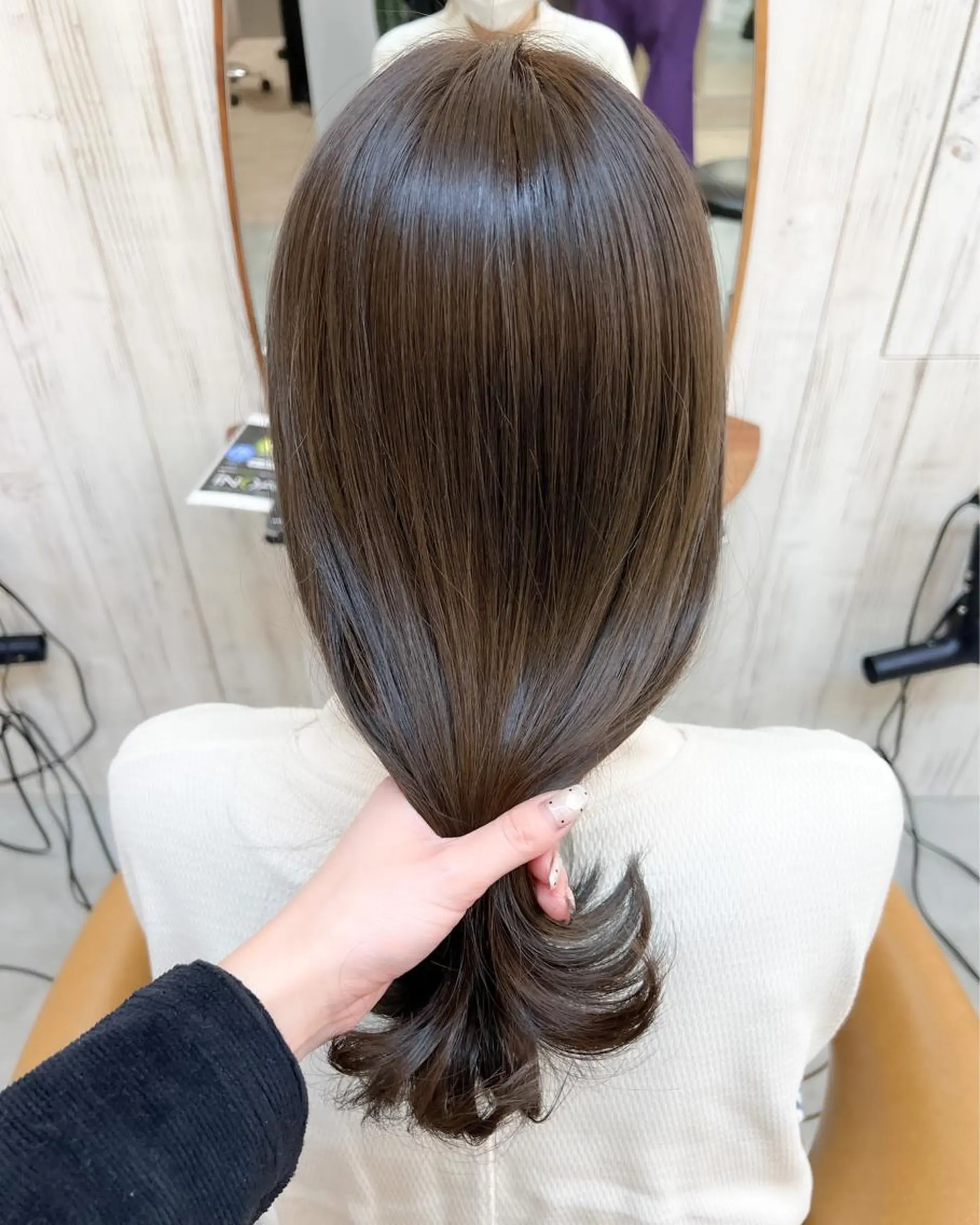 セミロング カット ヘアカラー トリートメント 🌷韓国レイヤー/艶 カラー🇰🇷amiのヘアスタイル