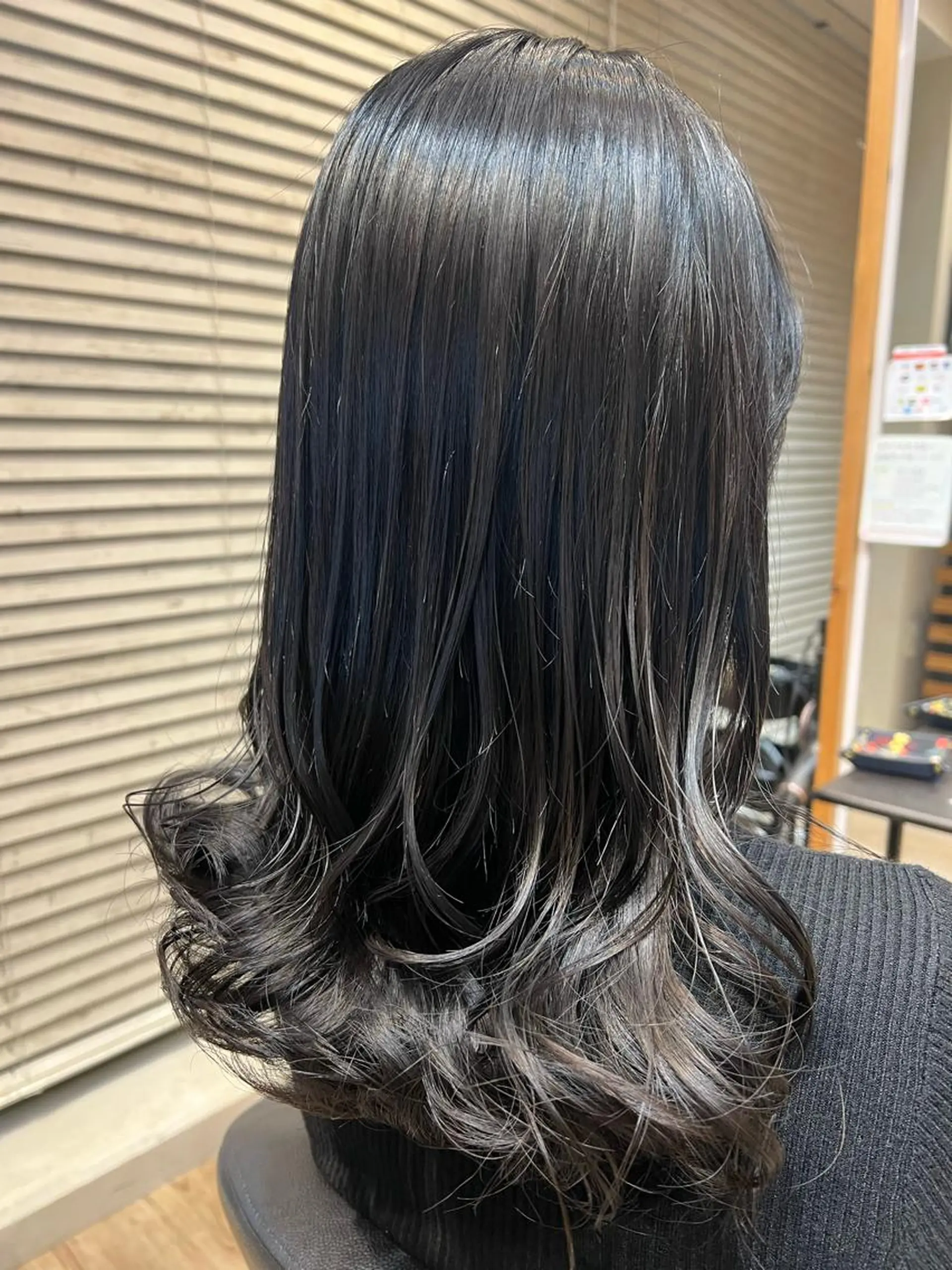 ロング カラー 関口 友行のヘアスタイル