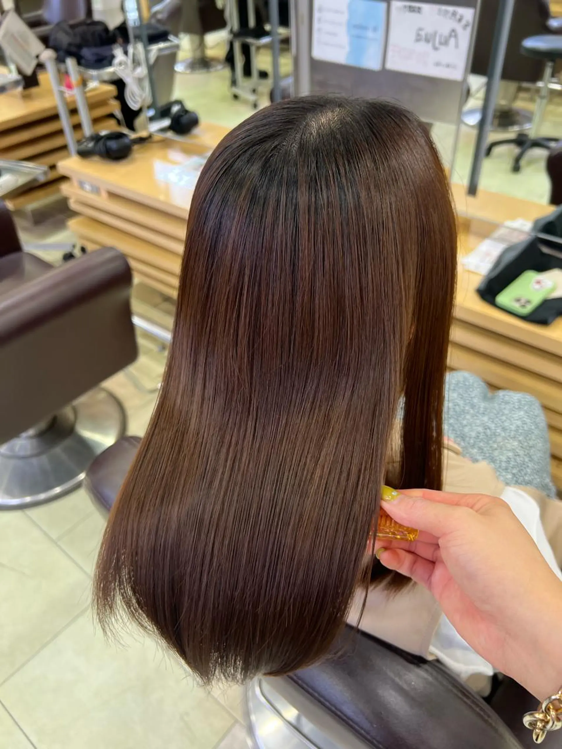 ミディアム 暖色カラー/レイヤー カット/Yunaのヘアスタイル