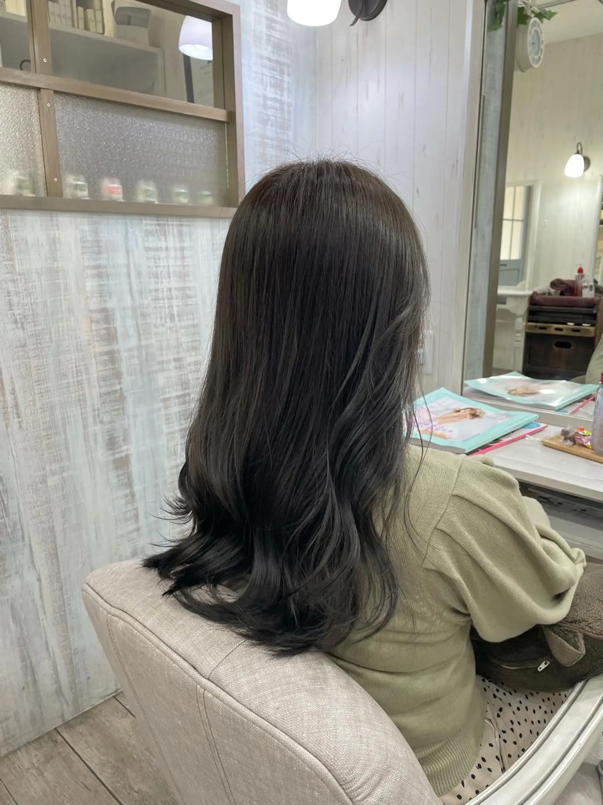 ロング ネモトメイナ🌿‬ 今月末で退職しますのヘアスタイル