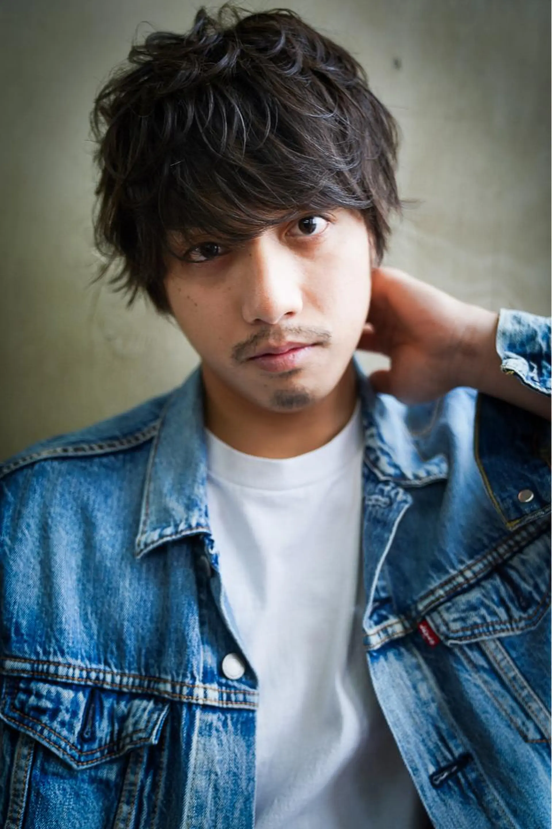 ショート カラー メンズ メンズブリーチ メンズハイライト メンズインナーカラー メンズ韓国風 アクアカラー Masena(マセナ)所属・表参道メンズヘア ✂︎Masena✂︎のヘアスタイル