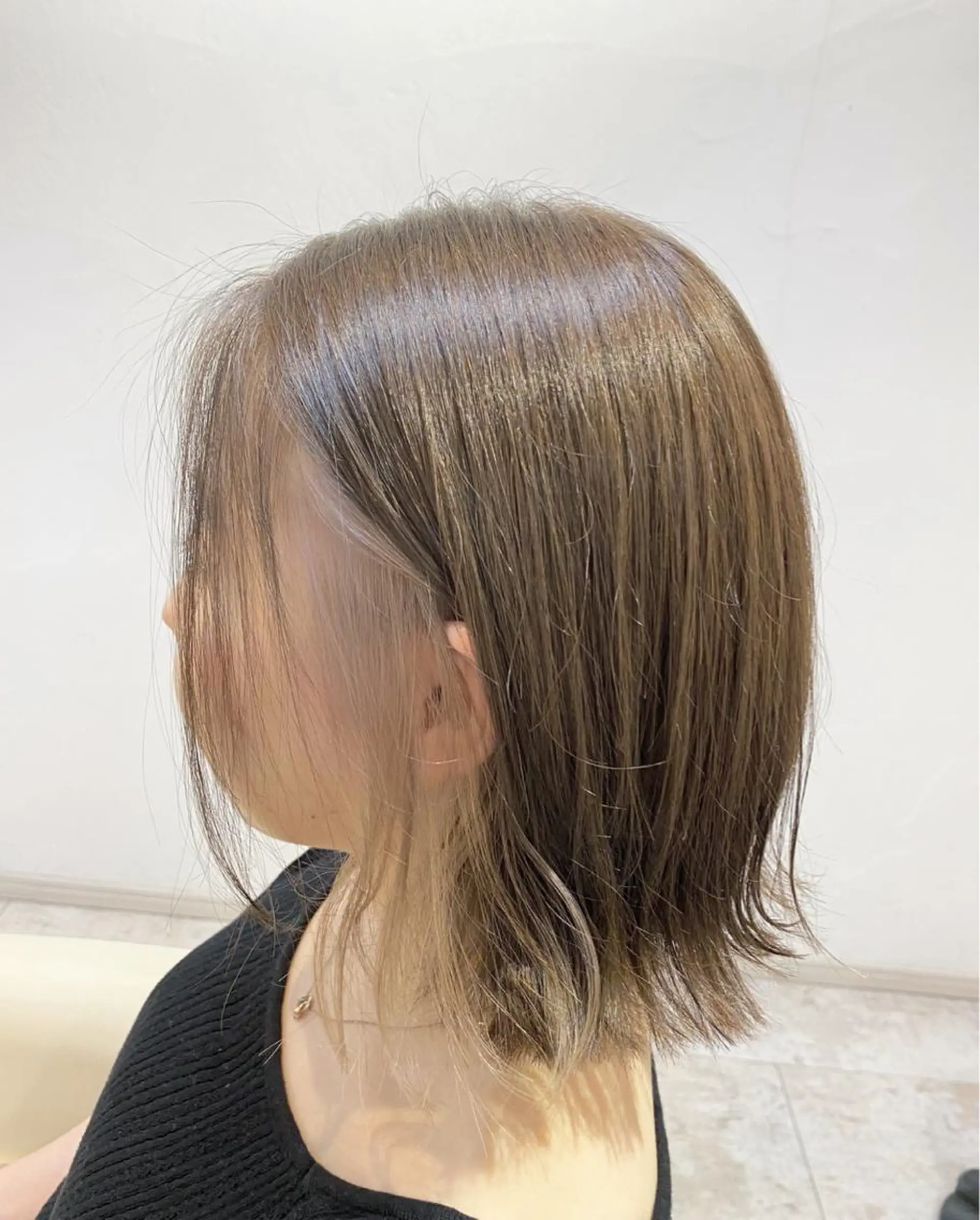 ショート カラー ベージュカラー ブリーチ ケアブリーチ 透明感カラー ダブルカラー ブリーチなしWカラー /酸性ストレート河本のヘアスタイル