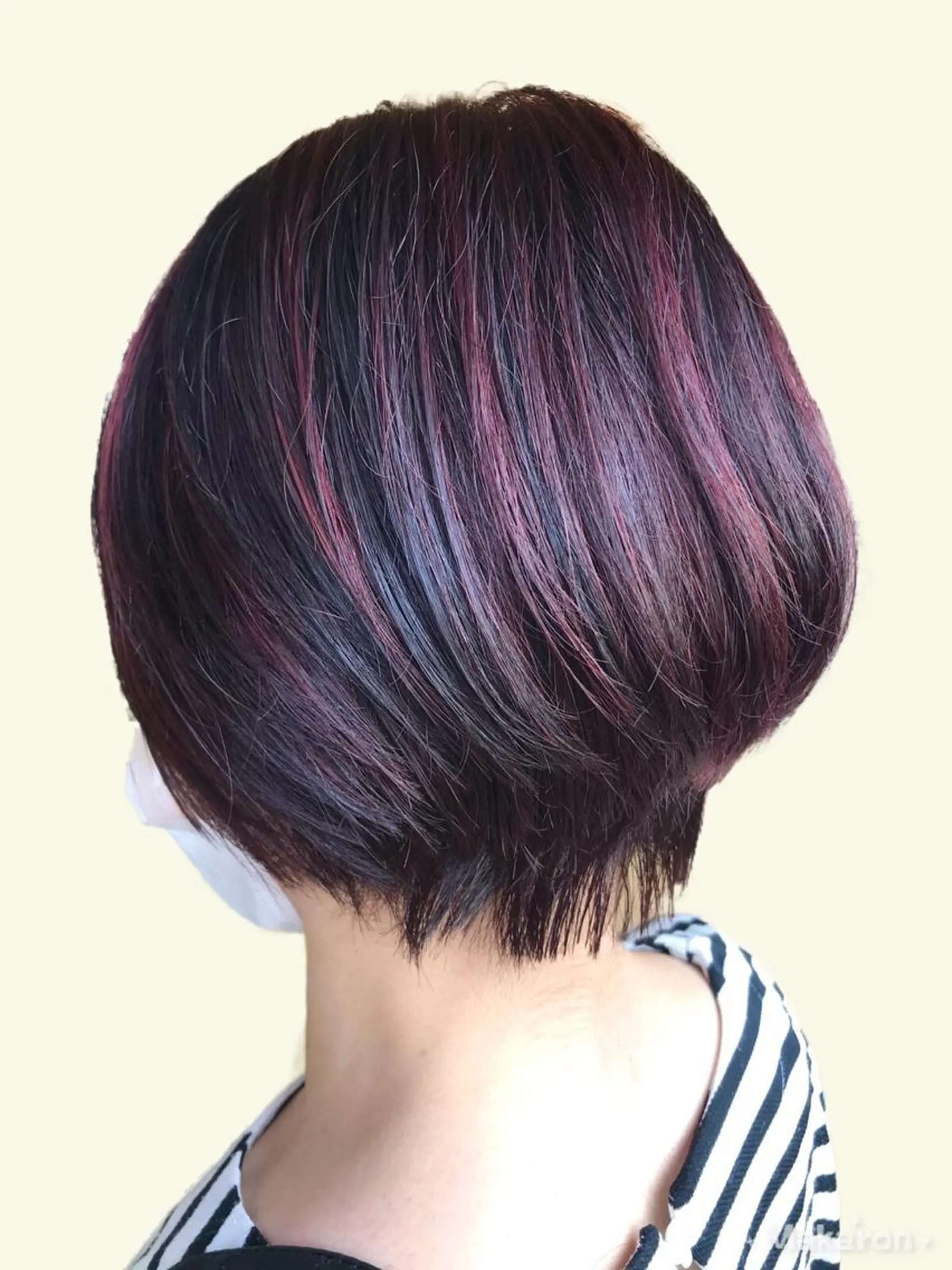 ショート カラー デザインカラー ハイライトカラー ピンクカラー ハイライト カット ヘアカラー トリートメント hair works raptureのヘアスタイル