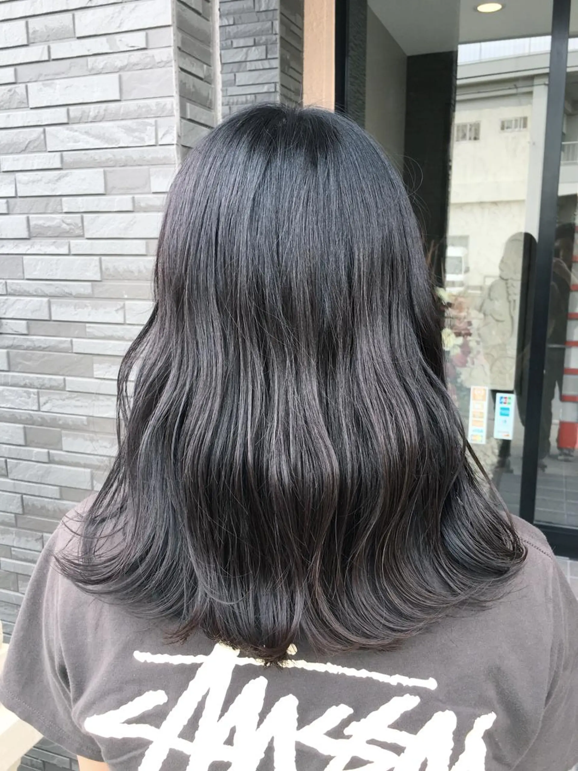 ミディアム カラー ダークグレー 4-rest garden （フォーレストガーデン）所属・金井 直樹のヘアスタイル