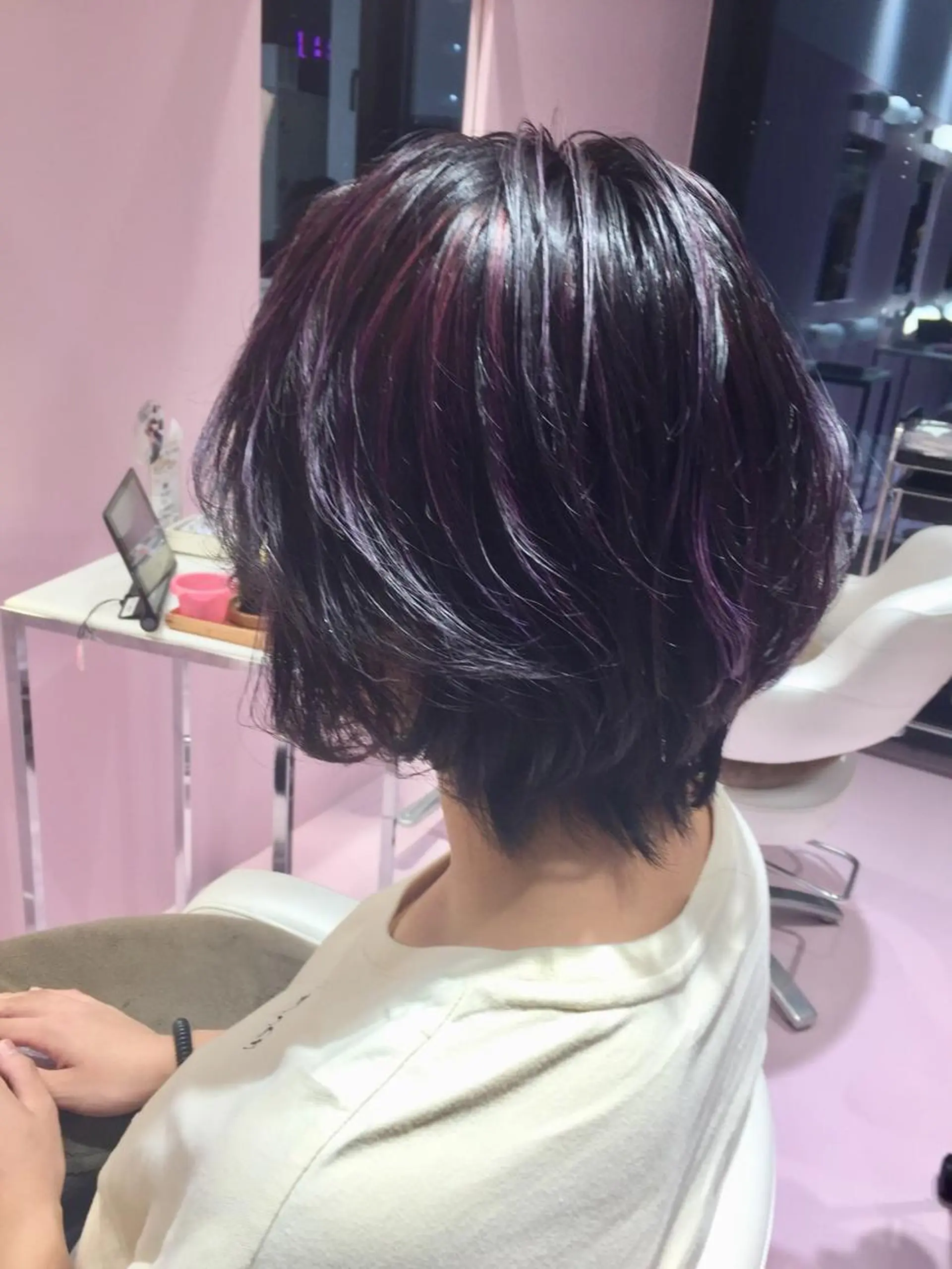 ショート アッシュ ハイライト カット ヘアカラー トリートメント 所渉/韓国レイヤー /ウルフカットのヘアスタイル