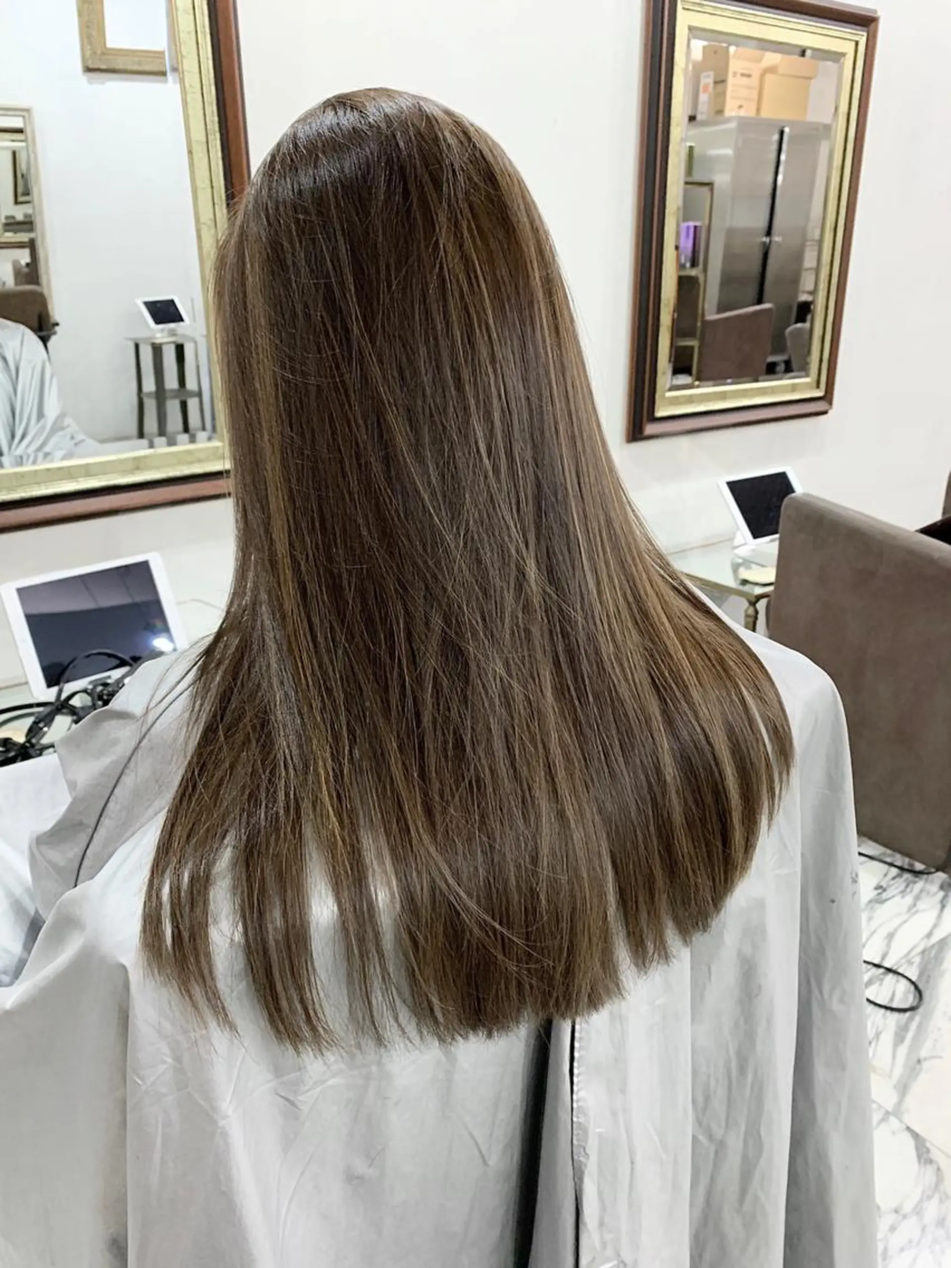 ロング ハイライト エクステ(レミー毛) NINEのヘアスタイル