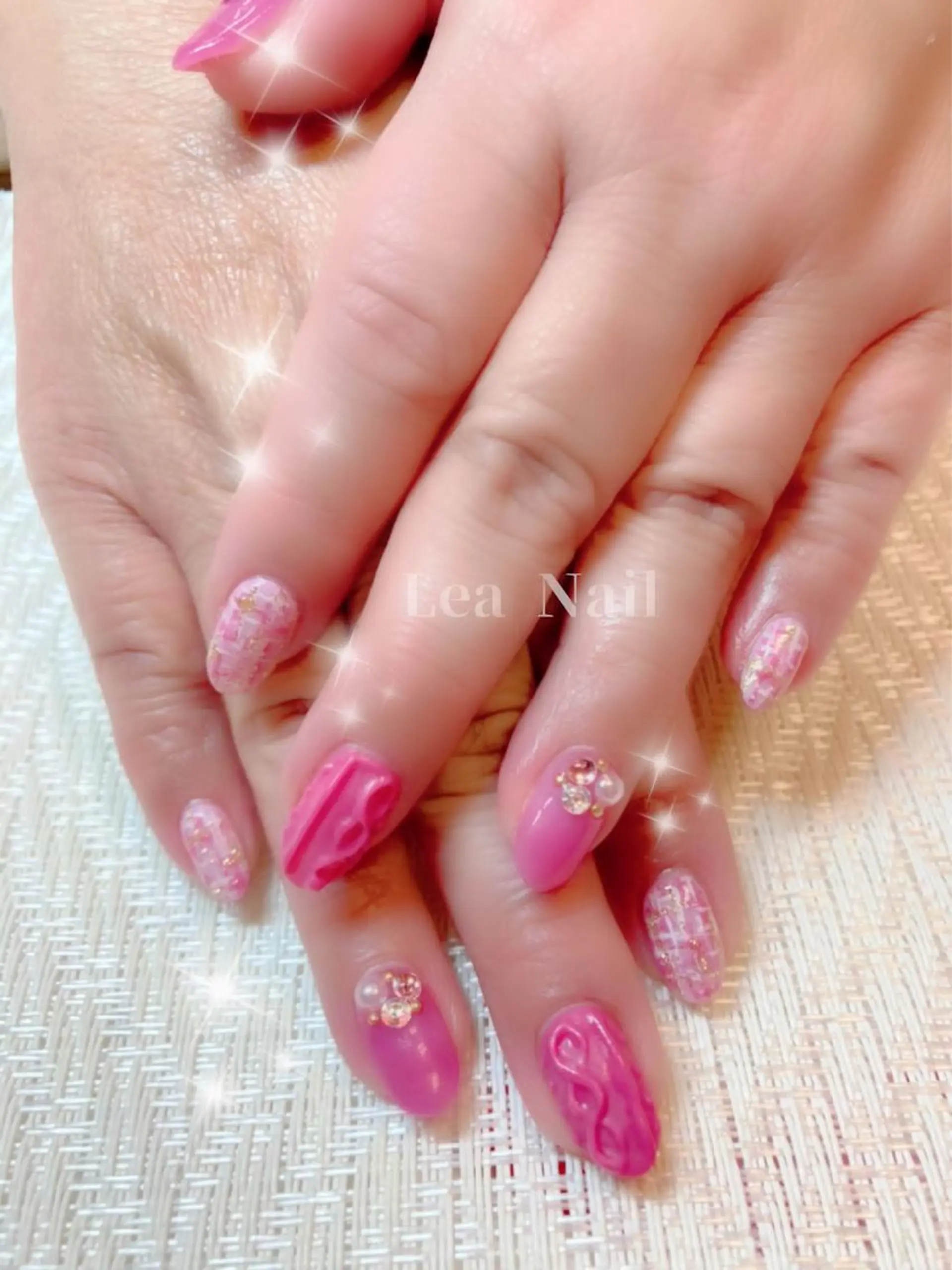 ネイル ピンク ツイードネイル Lea Nailのネイルデザイン