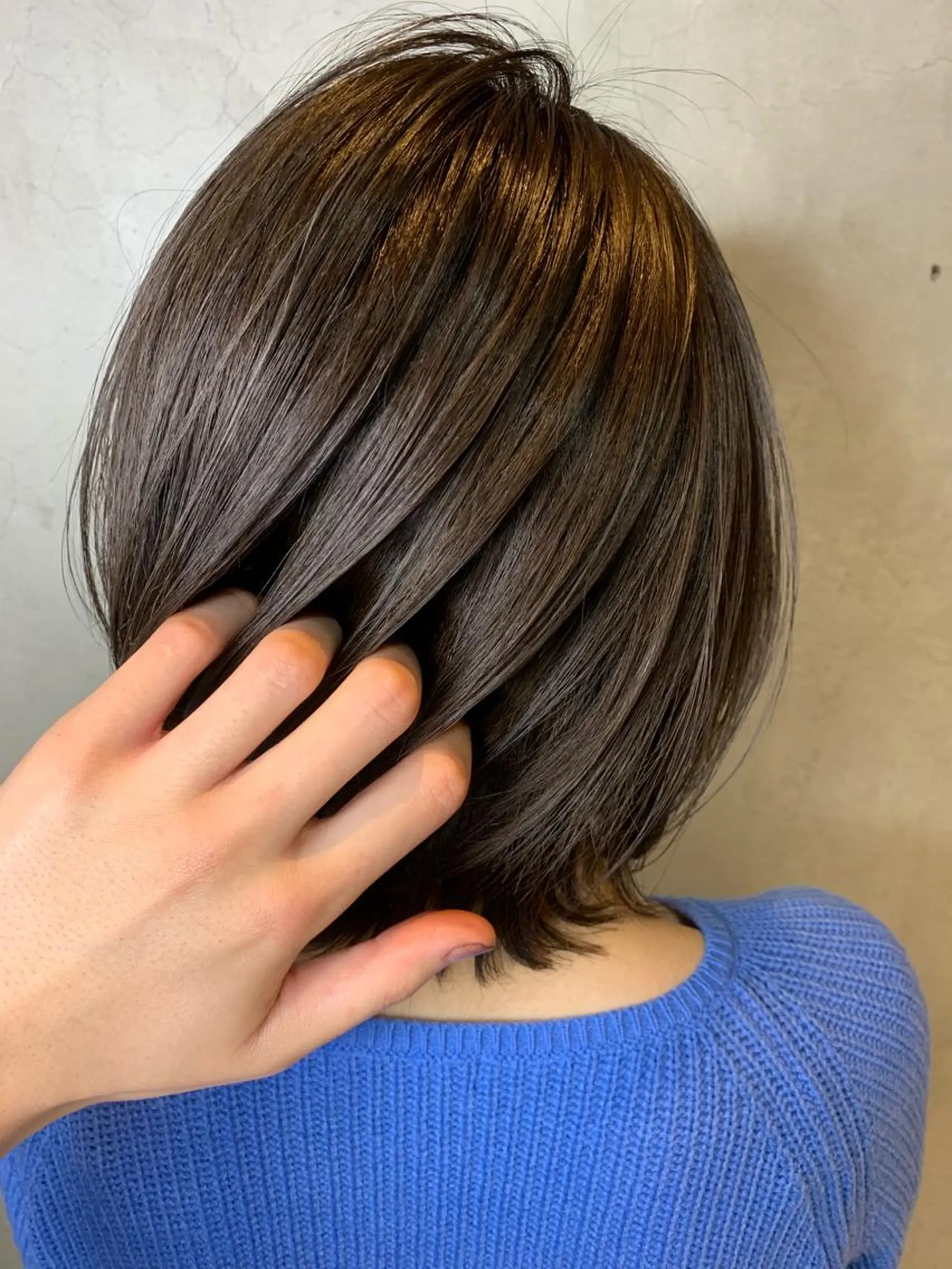 ミディアム カラー 🐝肥田 しょーと🐝のヘアスタイル