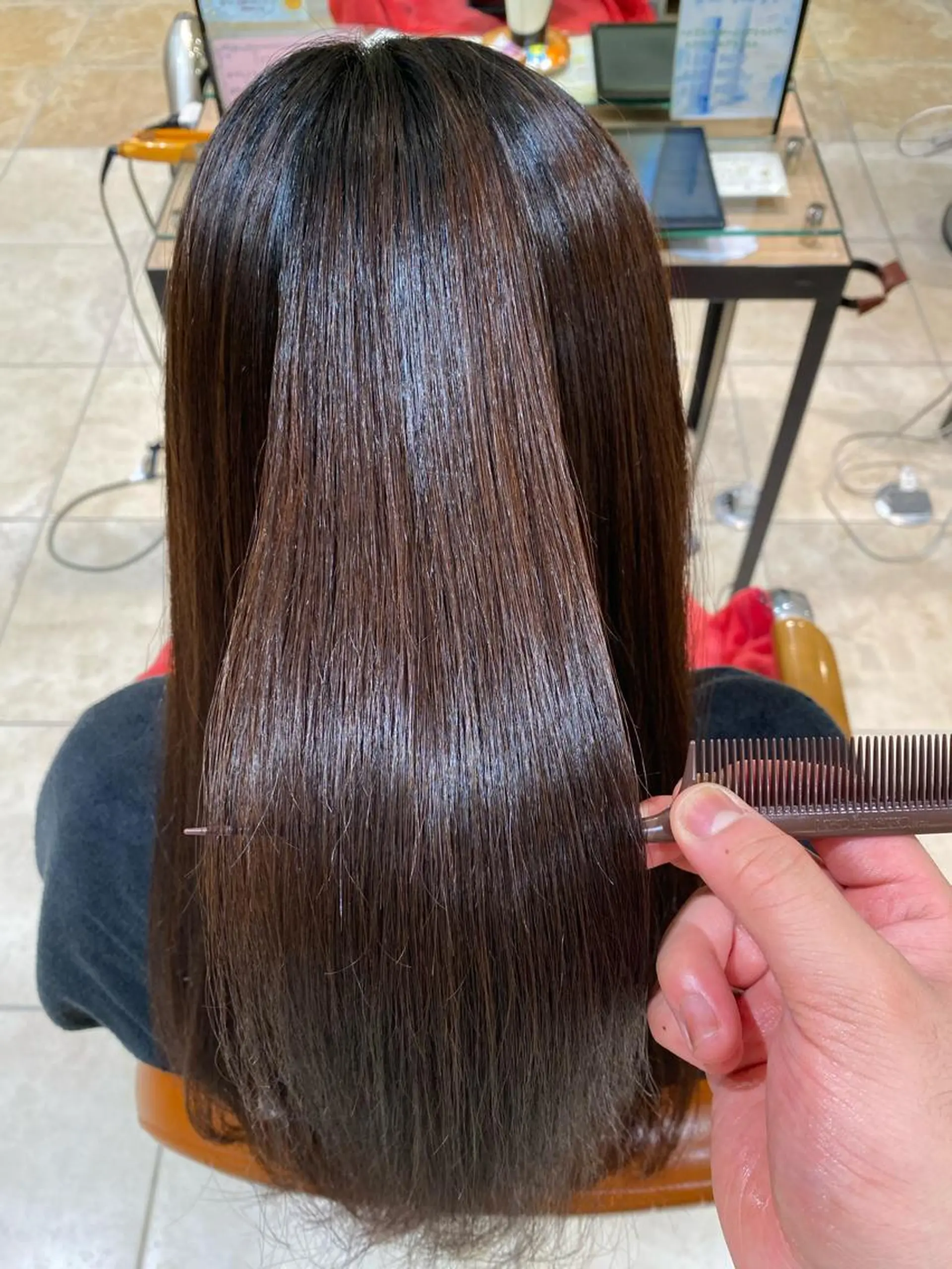 ロング 縮毛矯正 🦕望月渉🦕 パーマ🌪️ブリーチのヘアスタイル