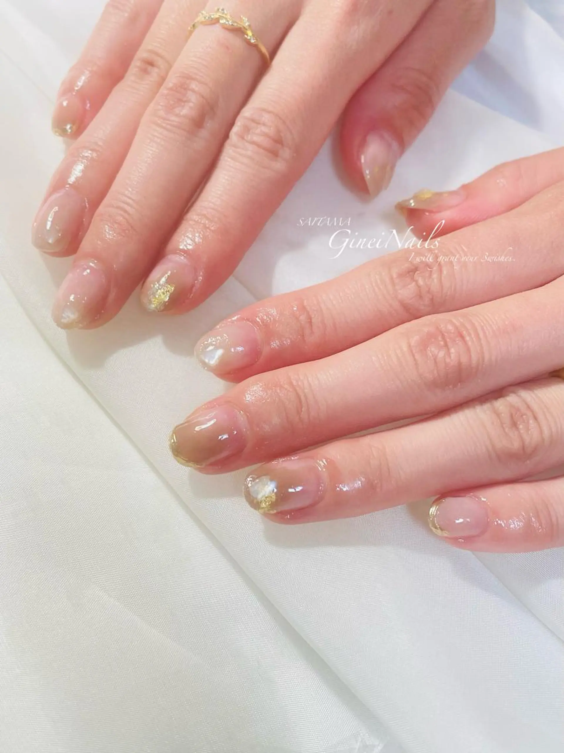 ネイル フットネイル キラキラネイル ロングネイル ミラーネイル ニュアンスネイル Genie Nailsのネイルデザイン