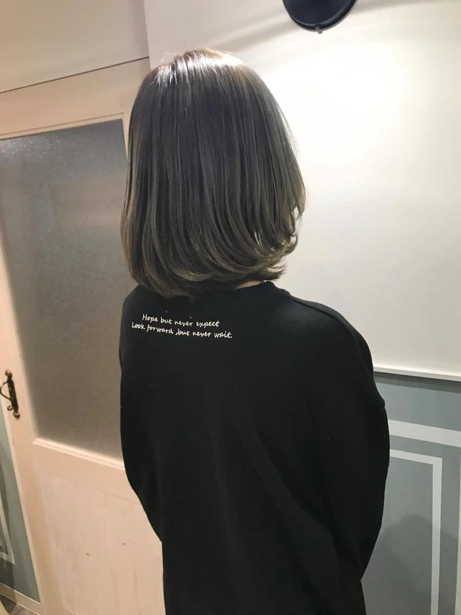 ミディアム カラー ヤマナカ エリカのヘアスタイル