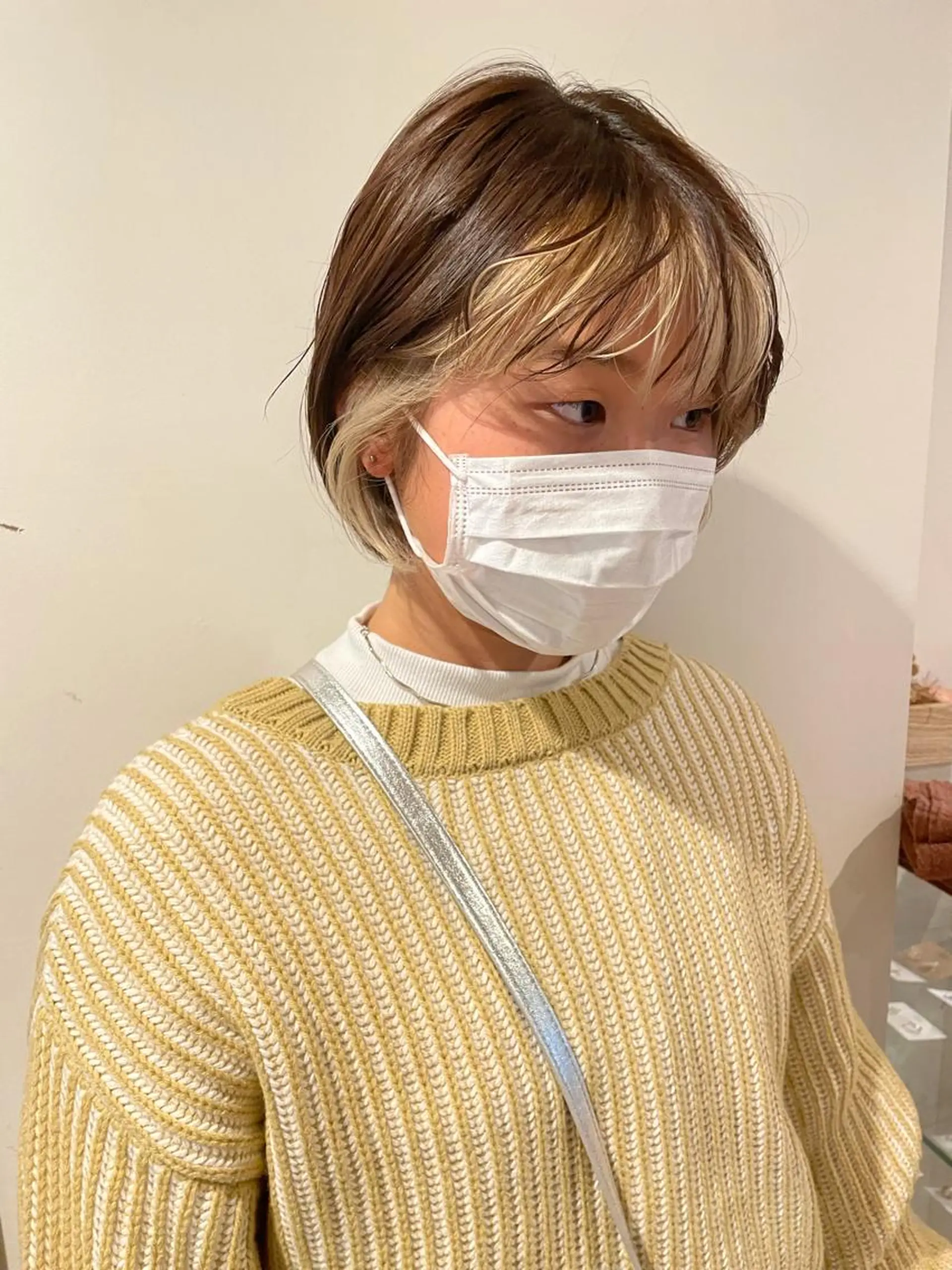 ショート あやか/ベージュ /透け感カラーのヘアスタイル