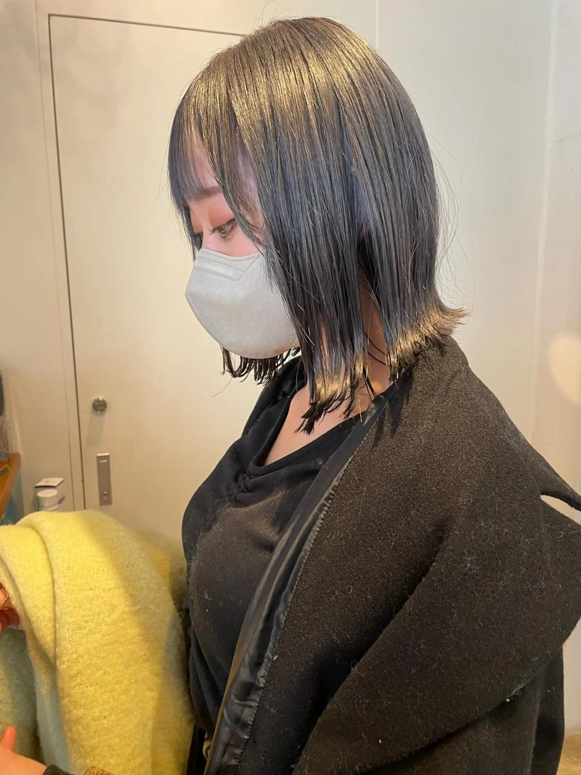 ミディアム カラー グレージュ カット ヘアカラー トリートメント レイヤー／似合わせ TAKUYAのヘアスタイル