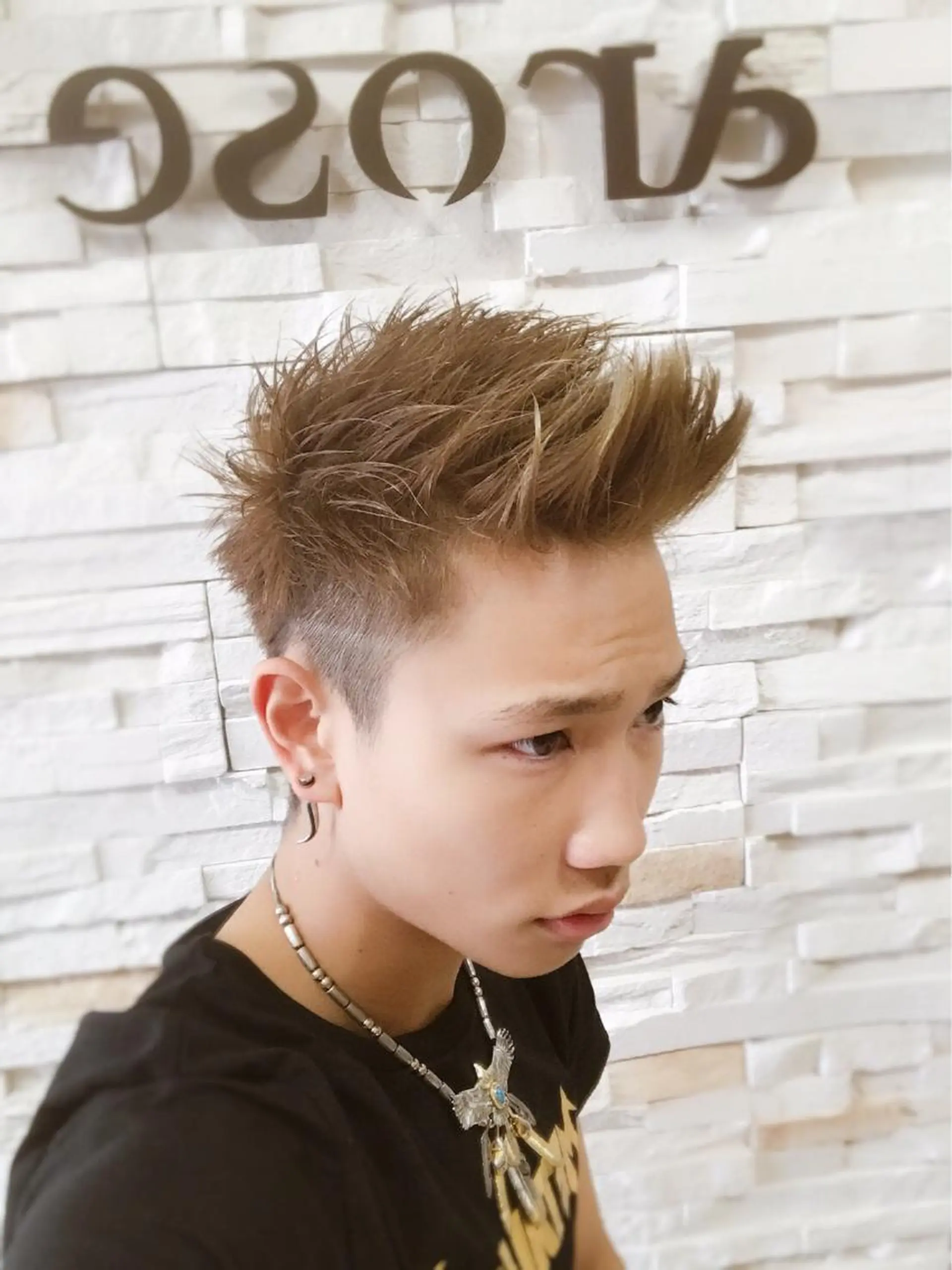 ショート メンズ モヒカン 田中 就のヘアスタイル