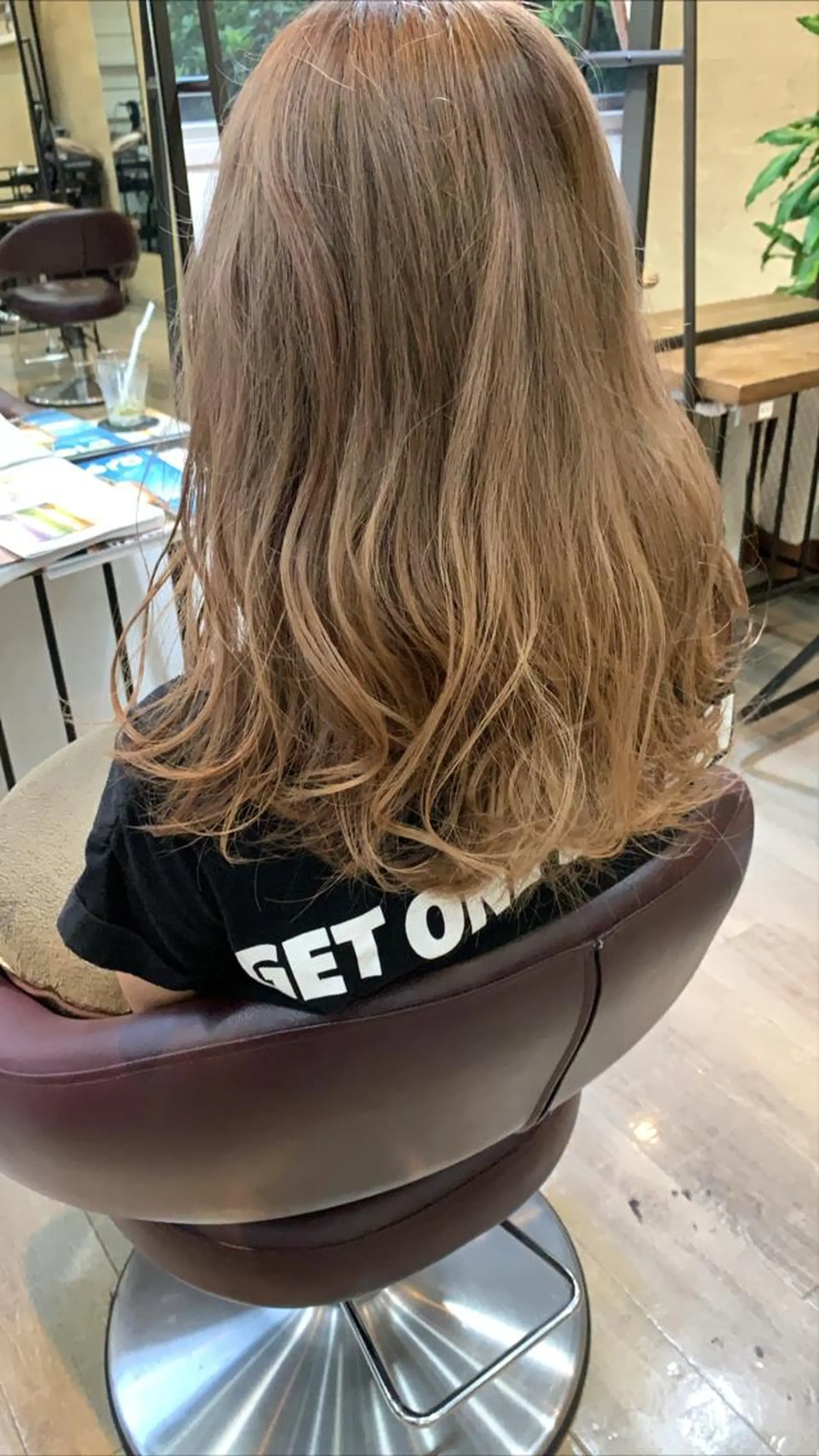 ロング カラー 🌈re-room EIKI🇰🇷のヘアスタイル