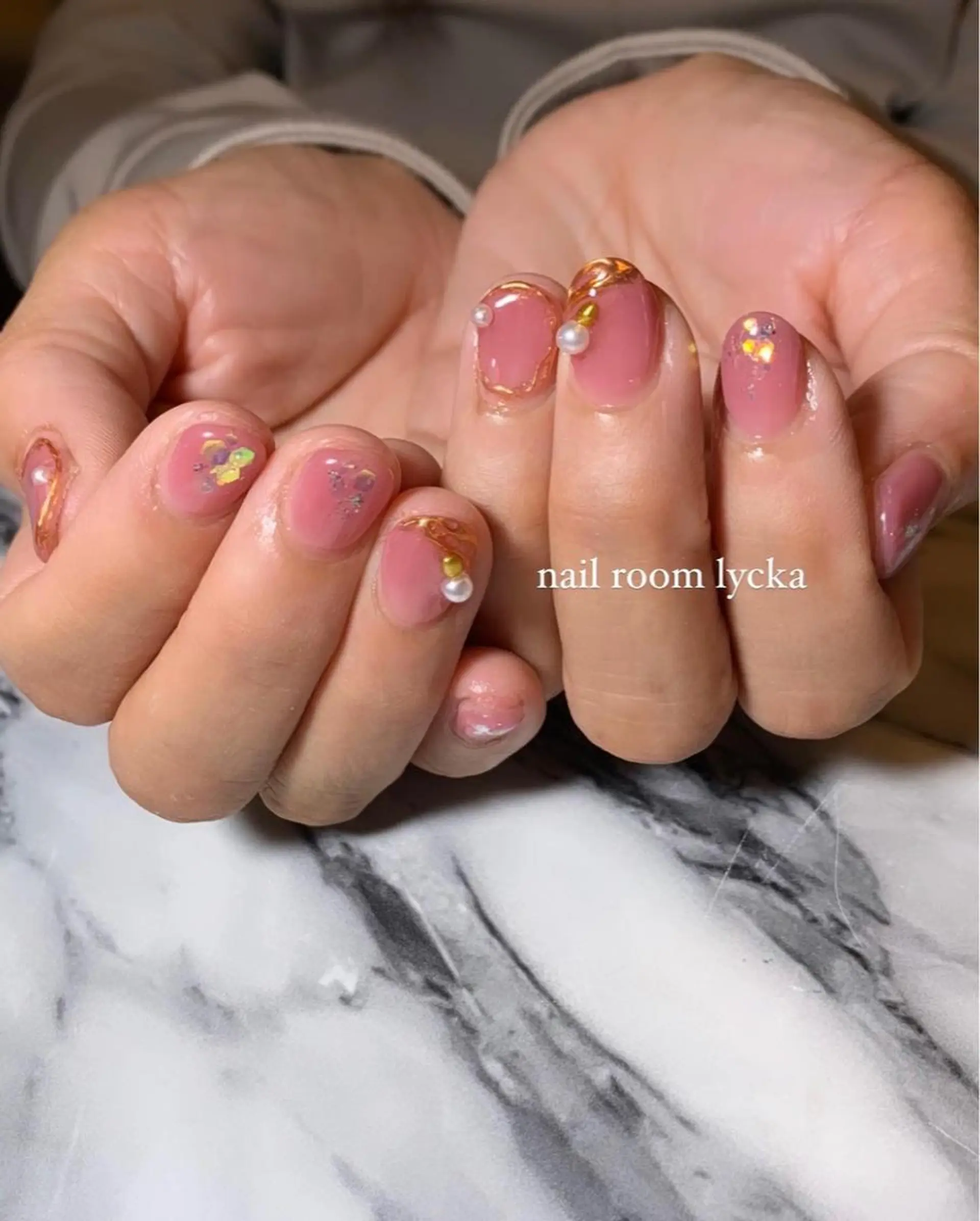 ネイル ﾈｲﾙﾙｰﾑﾘｯｶ 𝐦𝐚𝐲𝐮のネイルデザイン