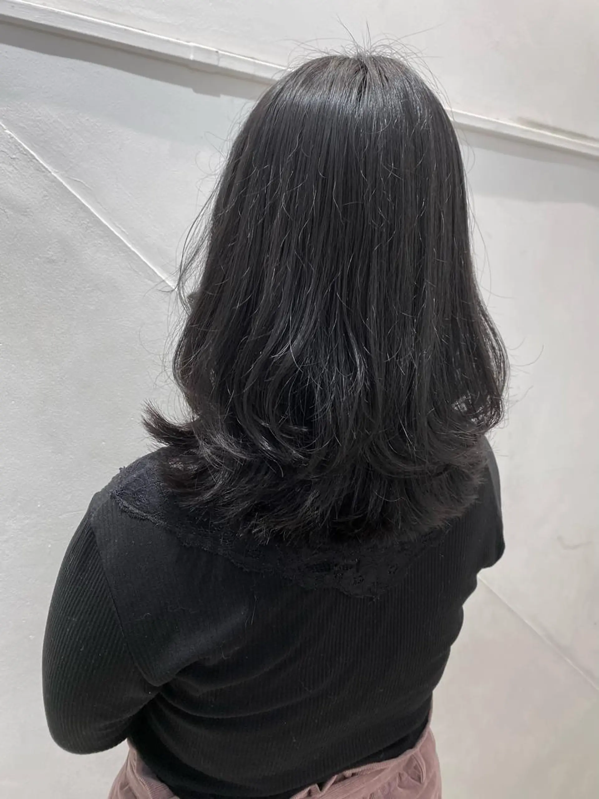 セミロング カラー ✨くびれスタイル✨️ 戸嶋穂乃香のヘアスタイル