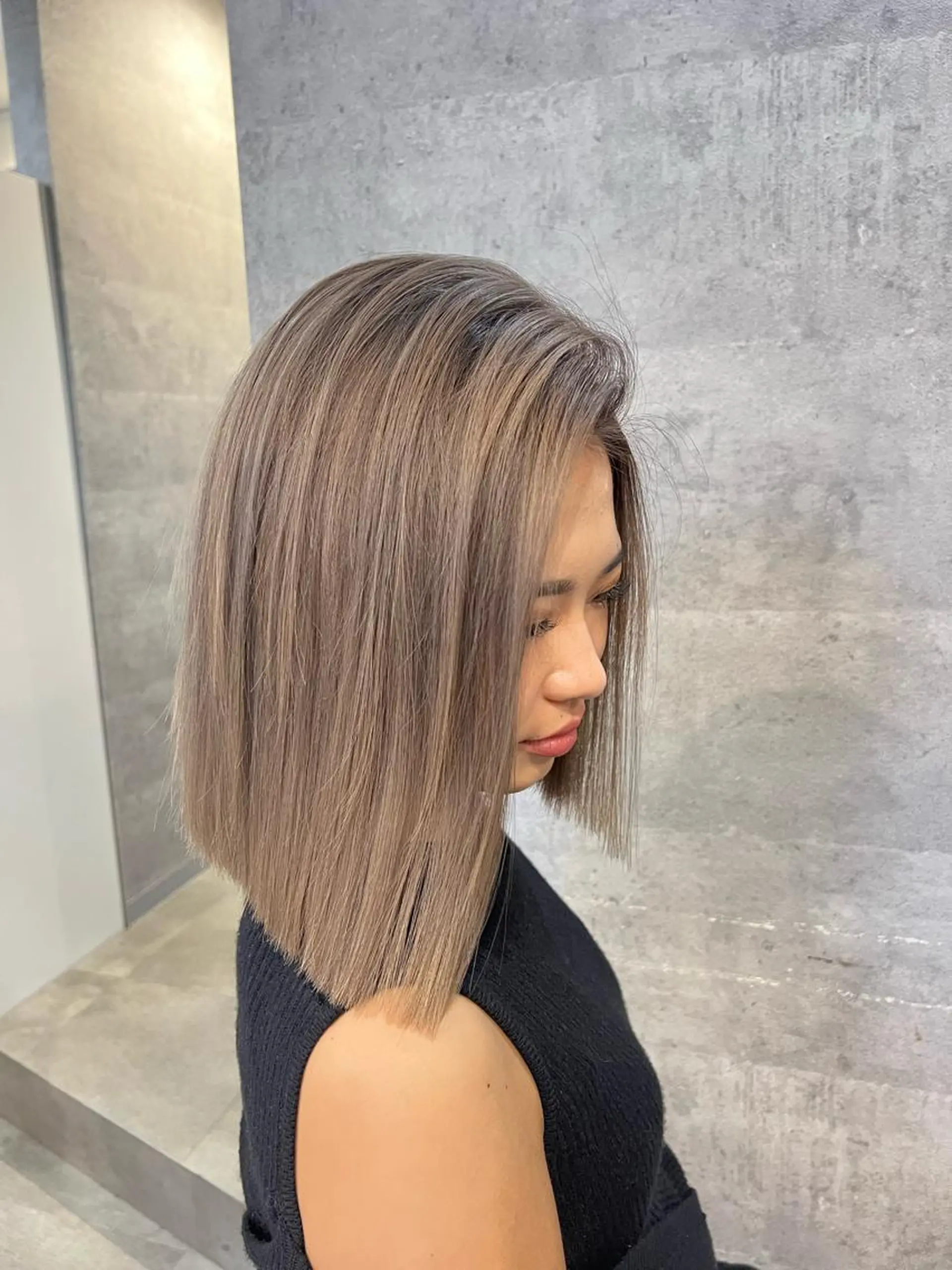 ミディアム 切りっぱなしボブ ボブ 難波/ハイトーン 🦋AOI🦋のヘアスタイル