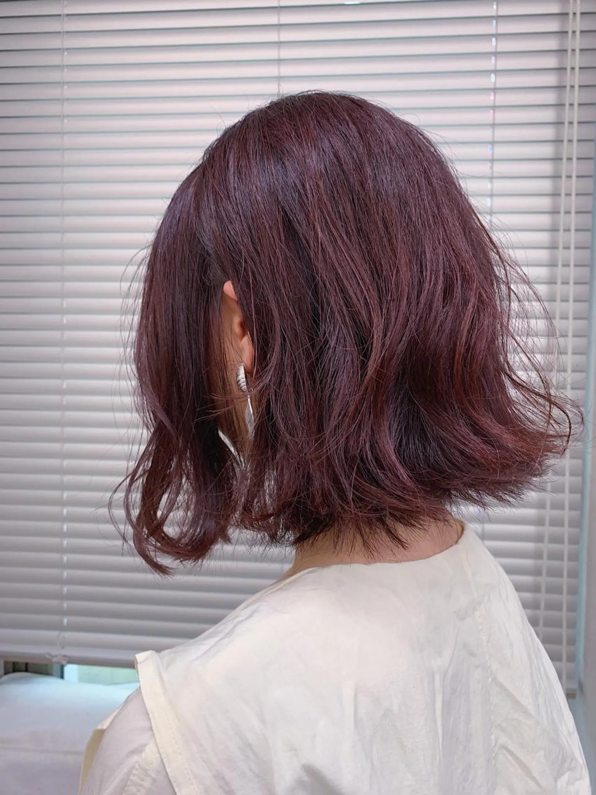 ショート カラー ブリーチ ブラウンカラー ブリーチなしカラー ピンクカラー ピンクブラウン 柔らかbeige モトキのヘアスタイル