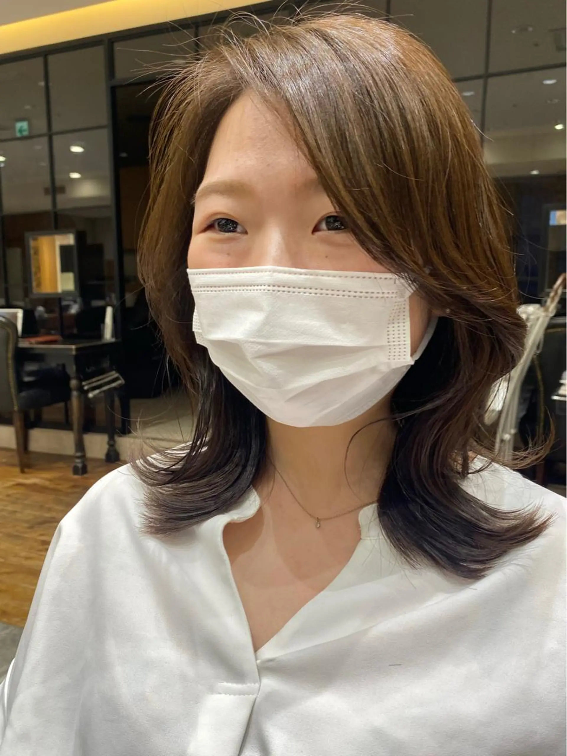 ミディアム カラー ベージュカラー ブラウンカラー ブラウンベージュ くびれヘア 顔周りカット カット ヘアカラー トリートメント 顔周り/くびれヘア 韓国ヘア💕風間るなのヘアスタイル