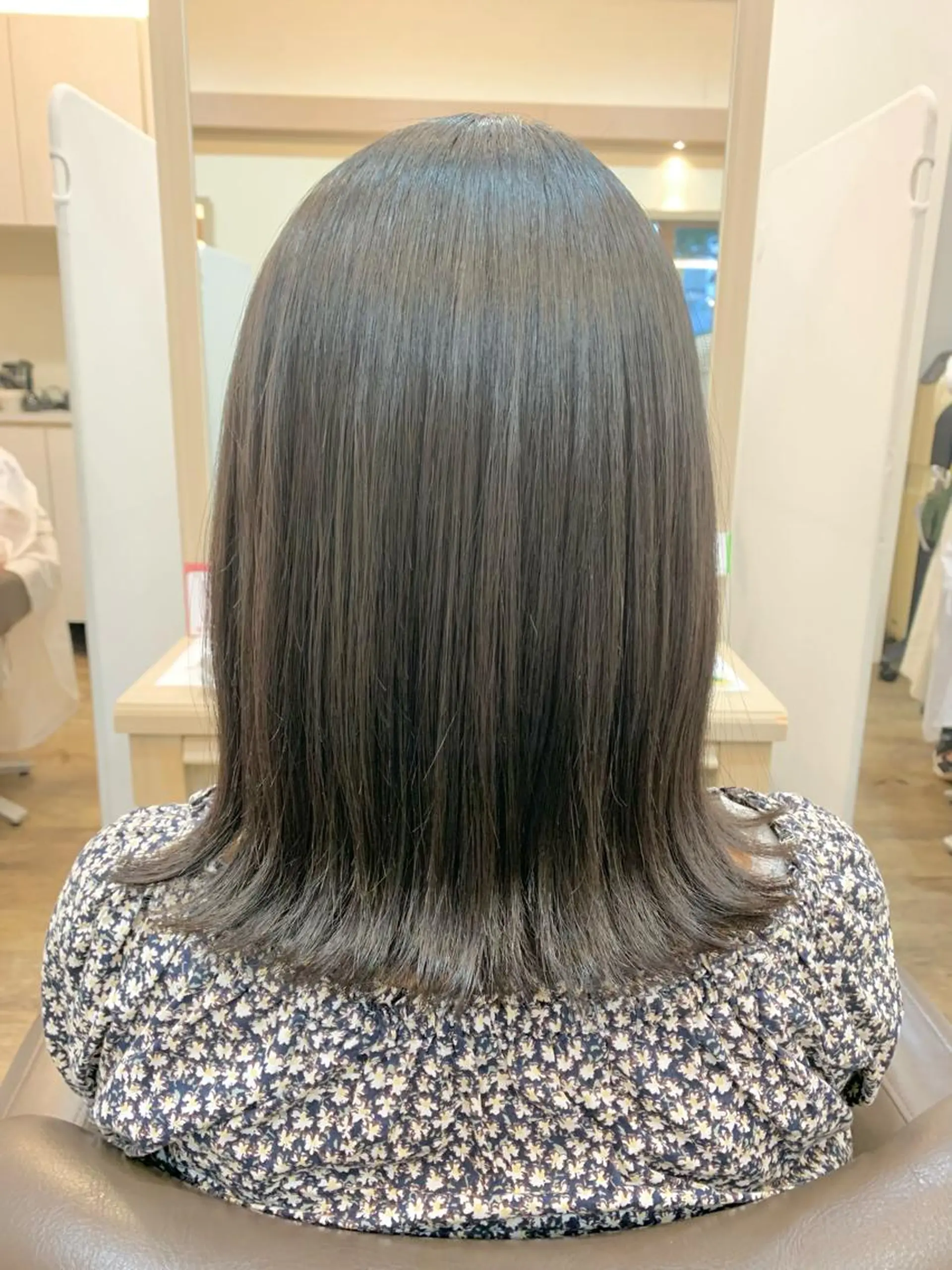 セミロング カット 縮毛矯正 福原遼華/小顔ショー ト/髪質改善のヘアスタイル