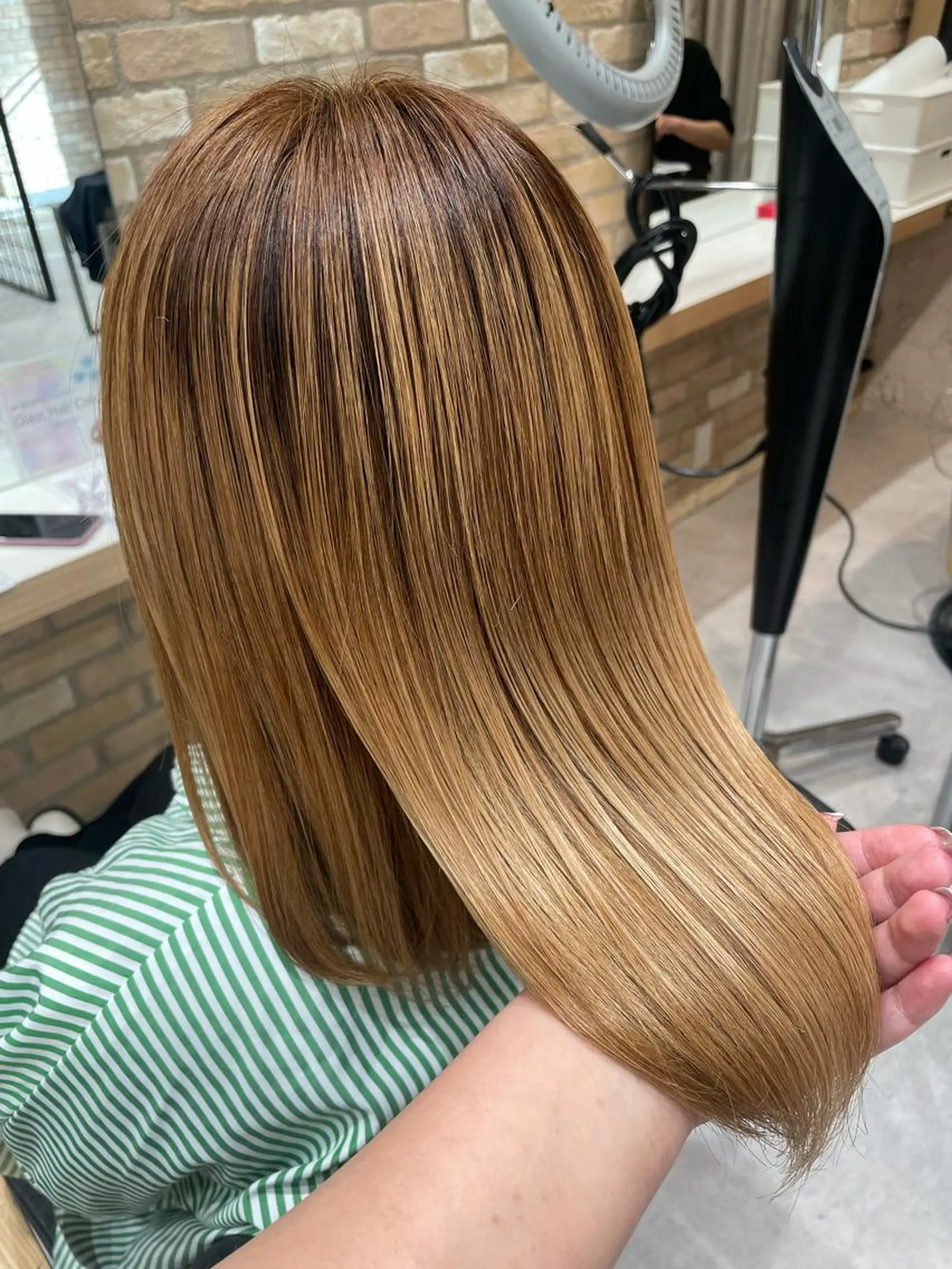 ミディアム カラー ブリーチ くせ毛 韓国マツエク/まつパ 🎀misaki🎀のマツエク・マツパデザイン