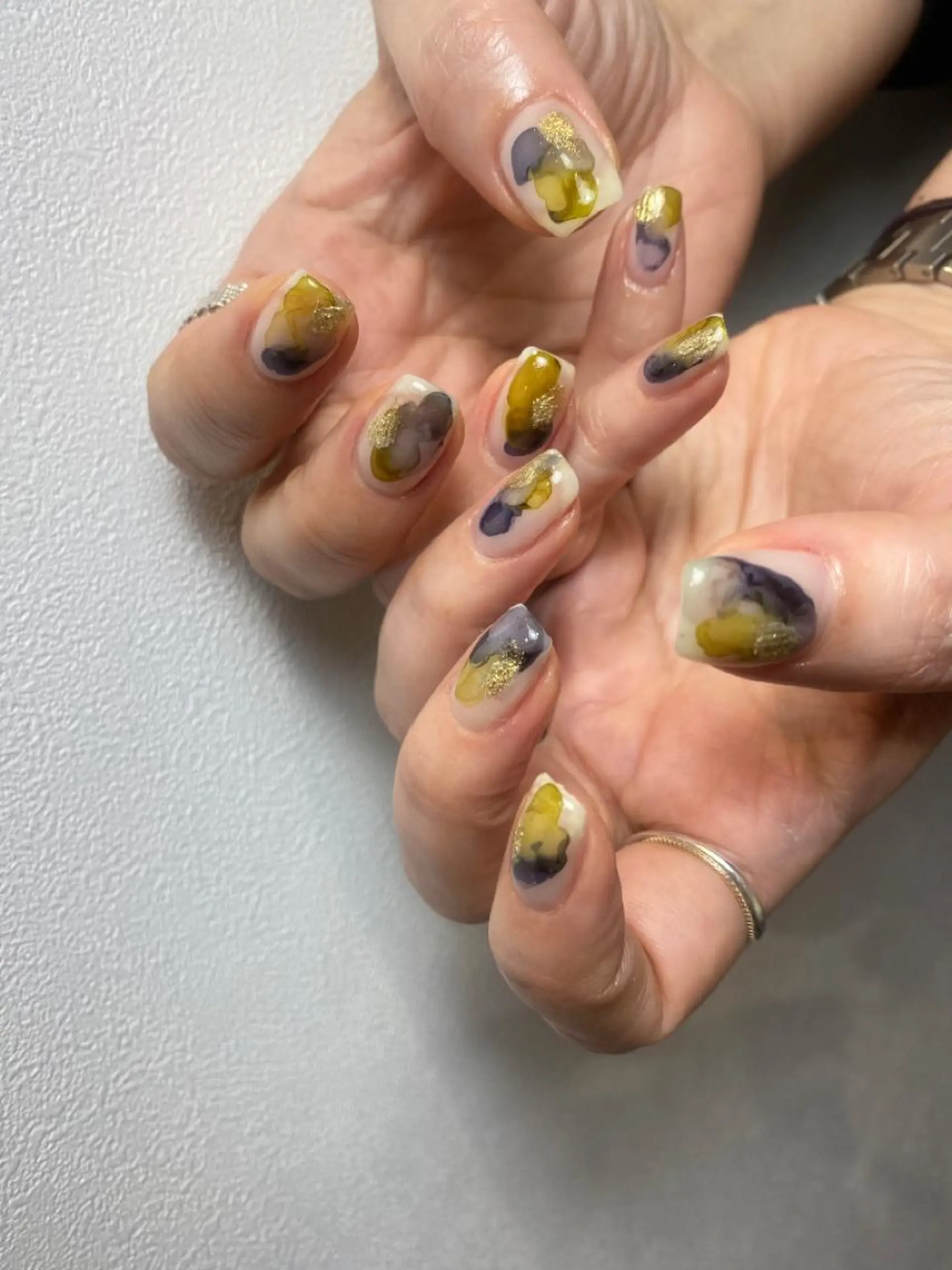 ネイル ハンドネイル NINEnami ニュアンスネイルのネイルデザイン