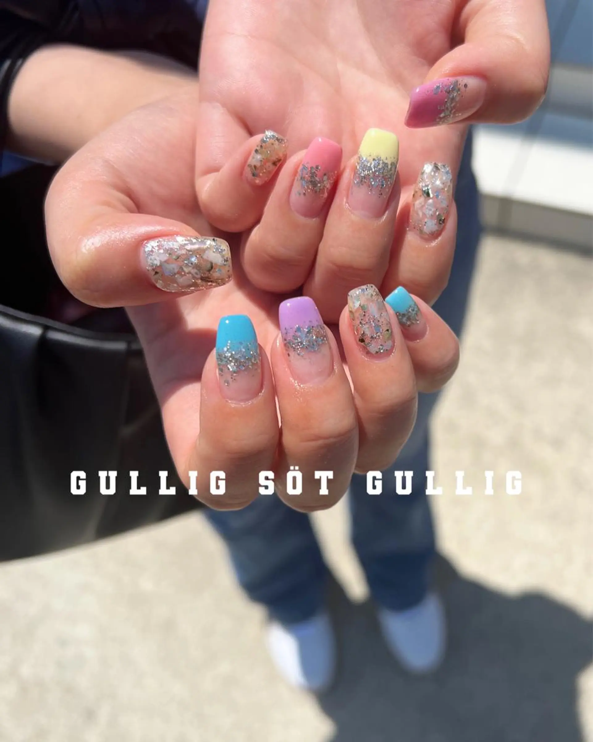 ネイル ハンドネイル フットネイル GULLIG söt GULLIGのネイルデザイン